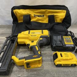 AS-IS DEWALT 20V MAX XR Lithium-Ion 16-Gauge Cordless Finish Nailer Kit