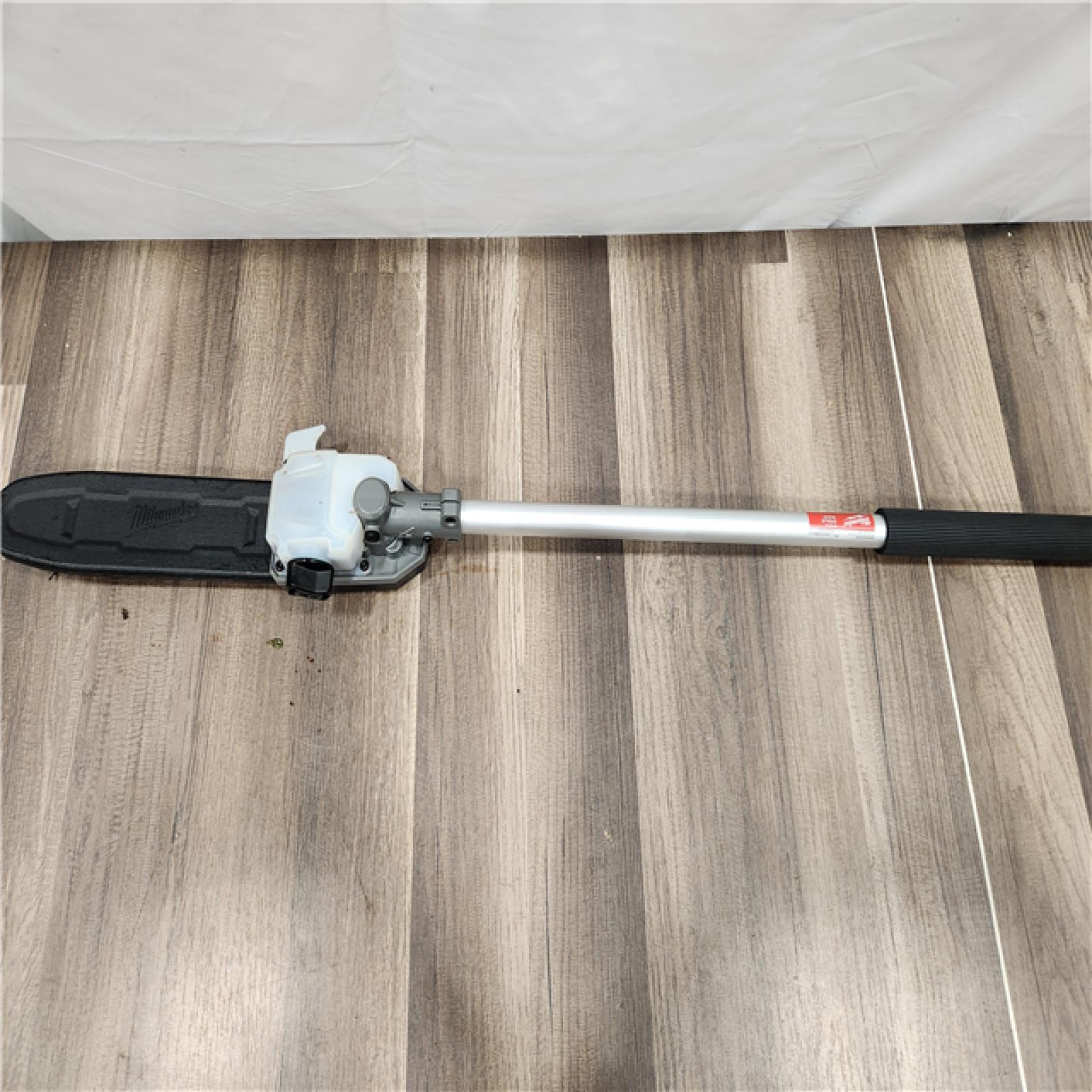 AS-IS Milwaukee M18 FUEL QUIK-LOK 10 in. Pole Saw Attachment (Tool-Only)