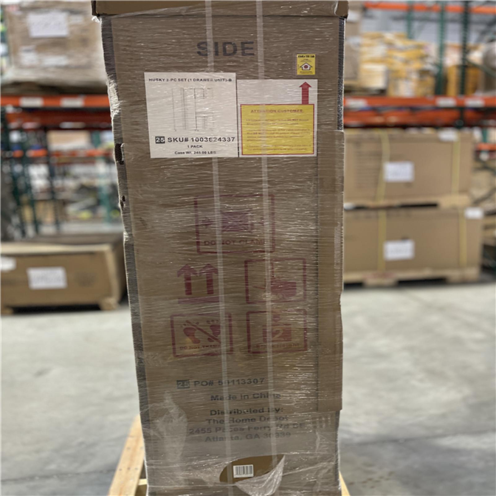 DALLAS LOCATION- Husky 3-Piece Regular Duty Welded Steel Garage Storage System in Black