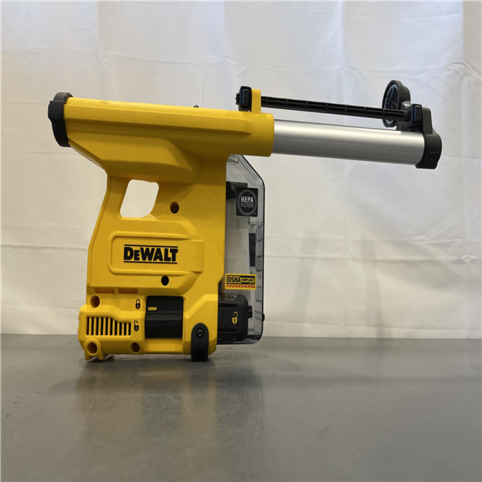 AS-IS - DeWalt Multi-Surface Dust Extractor