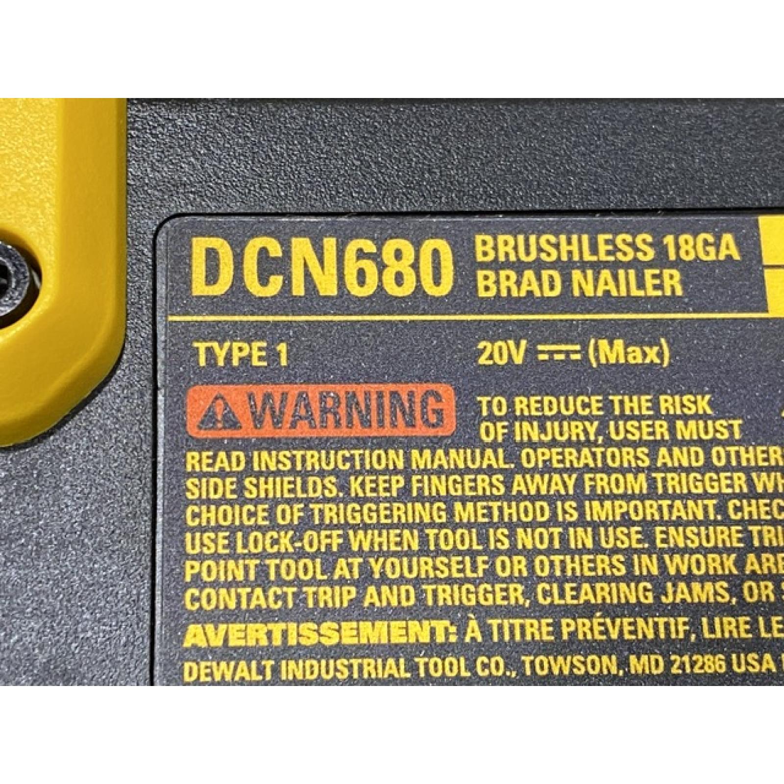 AS-IS DEWALT 20V MAX XR 18 Gauge Brad Nailer Kit