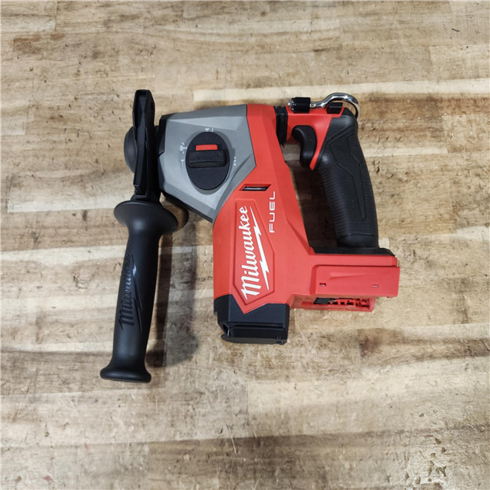HOUSTON LOCATION - AS - IS Milwaukee FUEL 18V Lithium-Ion Brushless Cordless 5/8 in. SDS-Plus Rotary Hammer (Tool-Only)