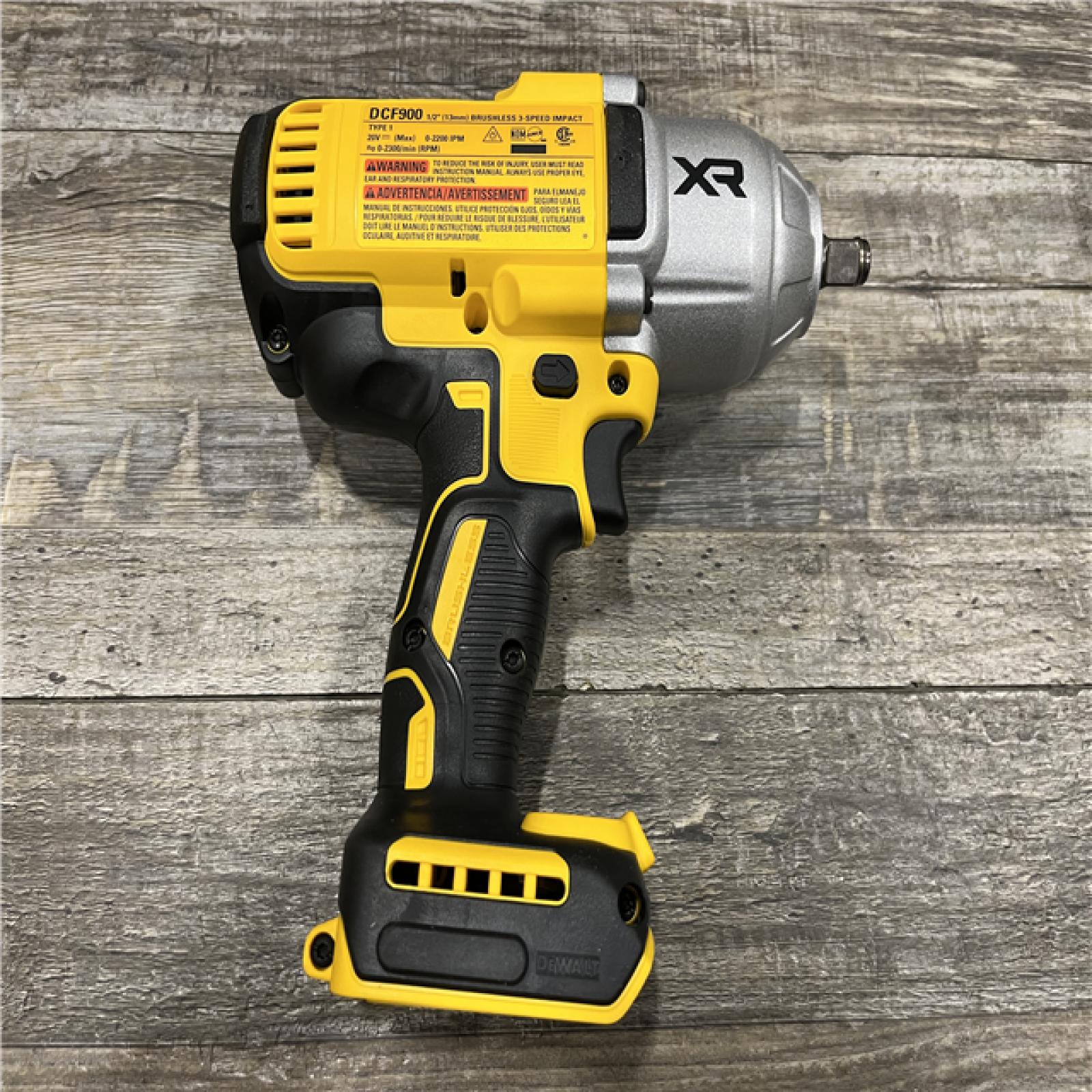 AS-IS DEWALT 20V MAX Lithium-Ion Cordless 1/2 in. Impact Wrench Kit