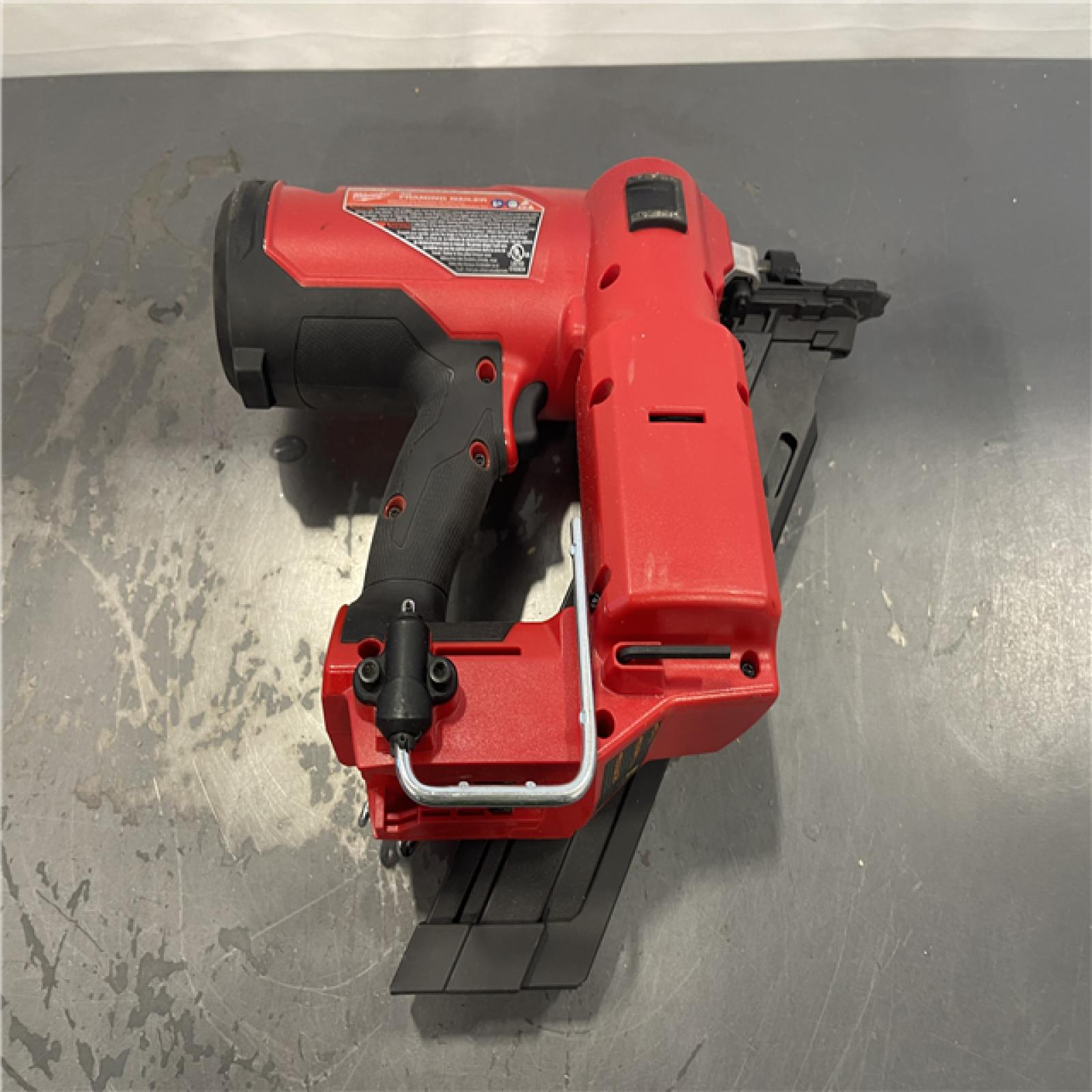 AS-IS- Milwaukee M18 FUEL 30 Degree Framing Nailer (TOOL ONLY)