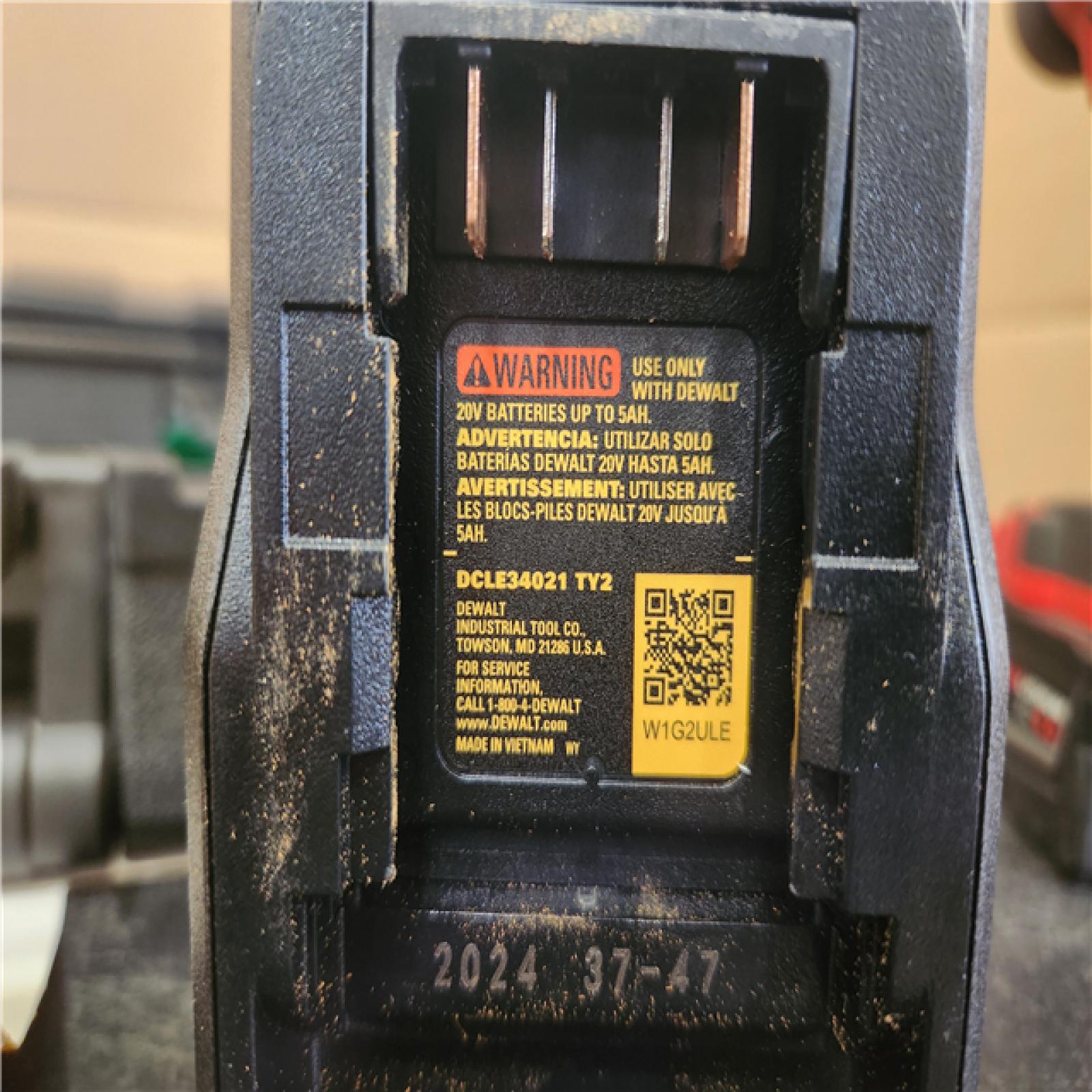 Phoenix LIKE NEW DEWALT 20V Green Cross Line Laser Level (Tool-Only)