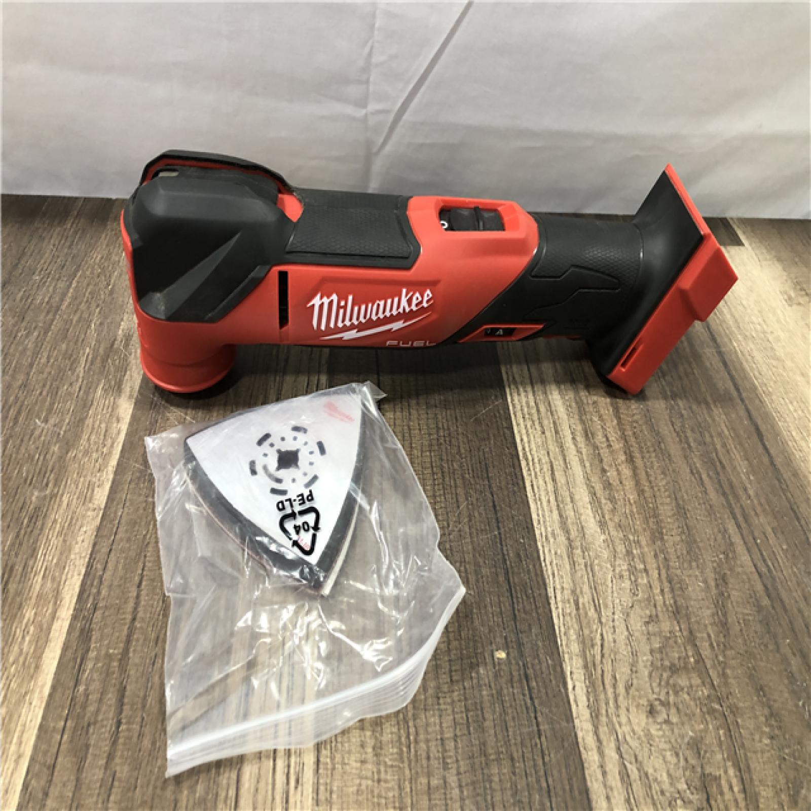 AS-IS Milwaukee M18 FUEL 18V Lithium-Ion Cordless Brushless Oscillating Multi-Tool (Tool-Only)