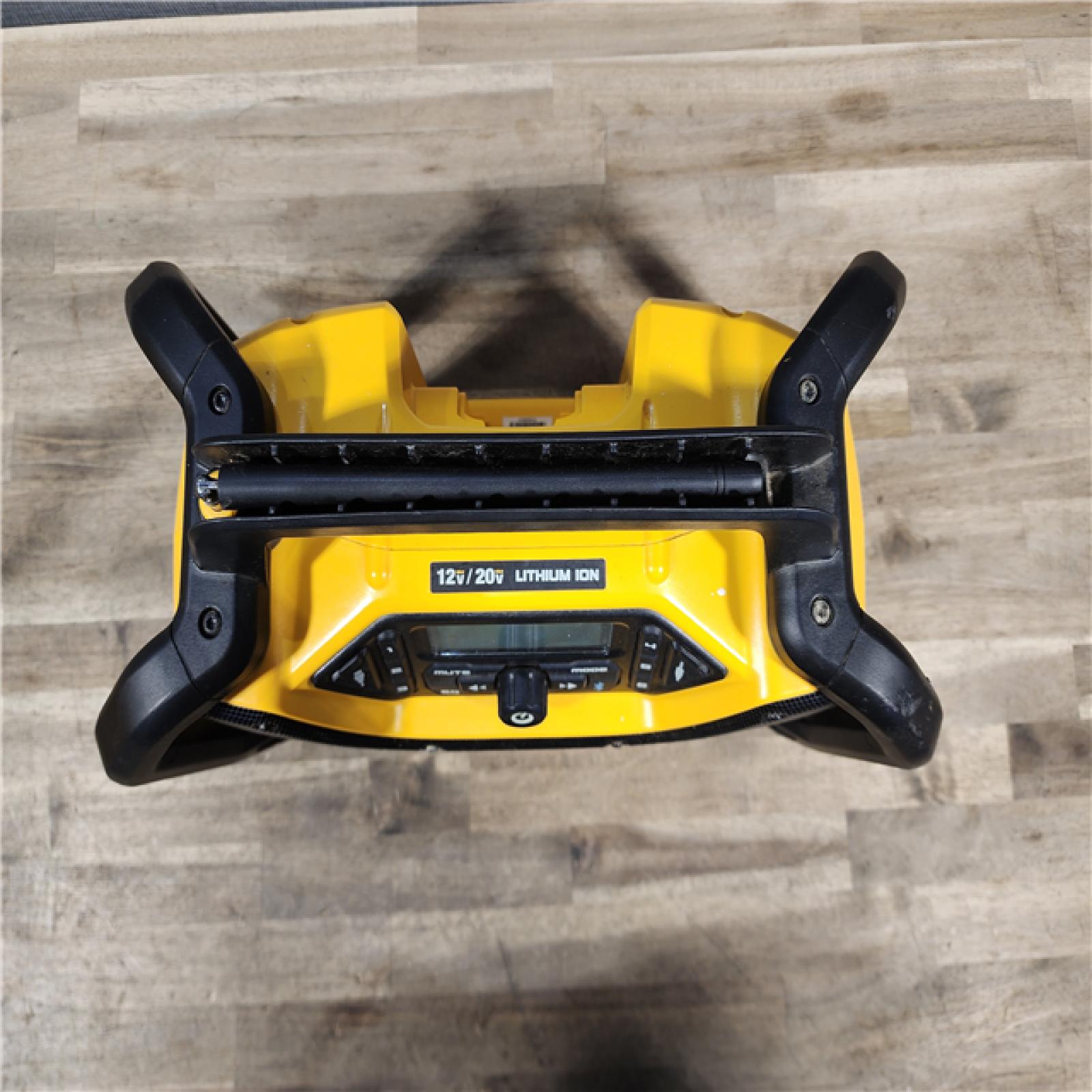 HOUSTON LOCATION - AS-IS DEWALT 20-Volt MAX Compact Bluetooth Radio (Tool Only)
