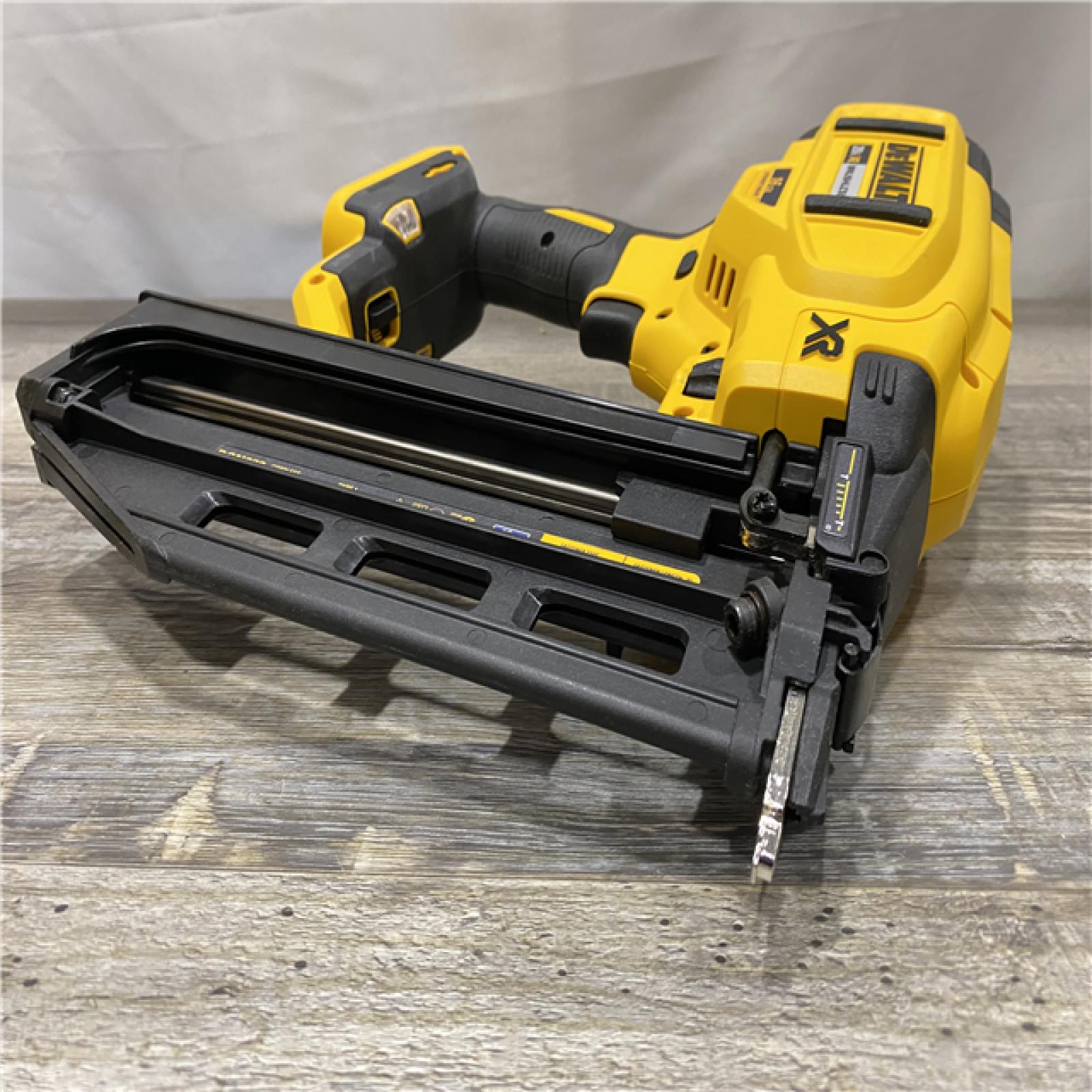 AS-IS DEWALT 20V MAX XR 16-Gauge Lithium-Ion Cordless Finish Nailer (Tool Only)