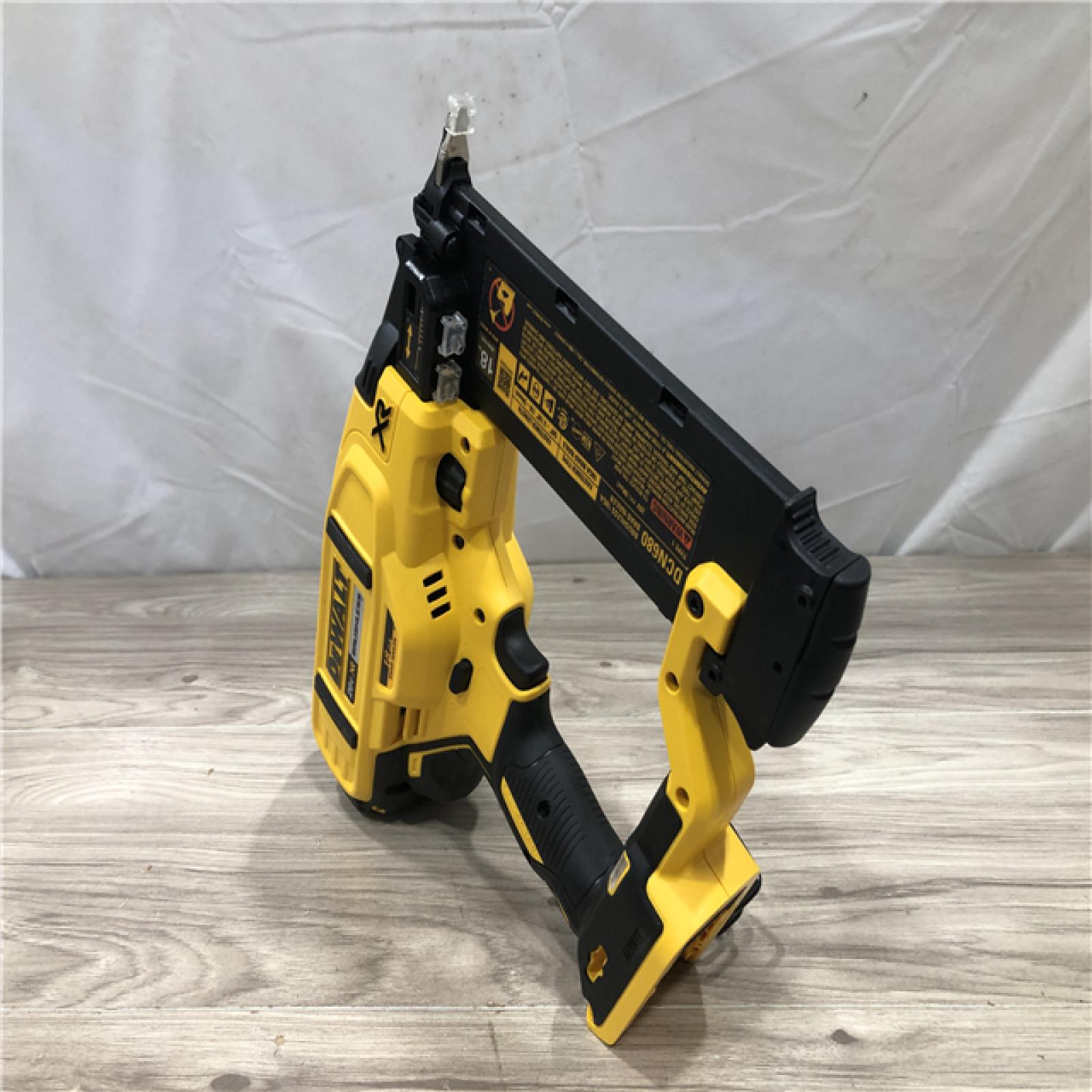 AS-IS DEWALT 20V MAX XR Lithium-Ion Electric Cordless 18-Gauge Brad Nailer (Tool Only)