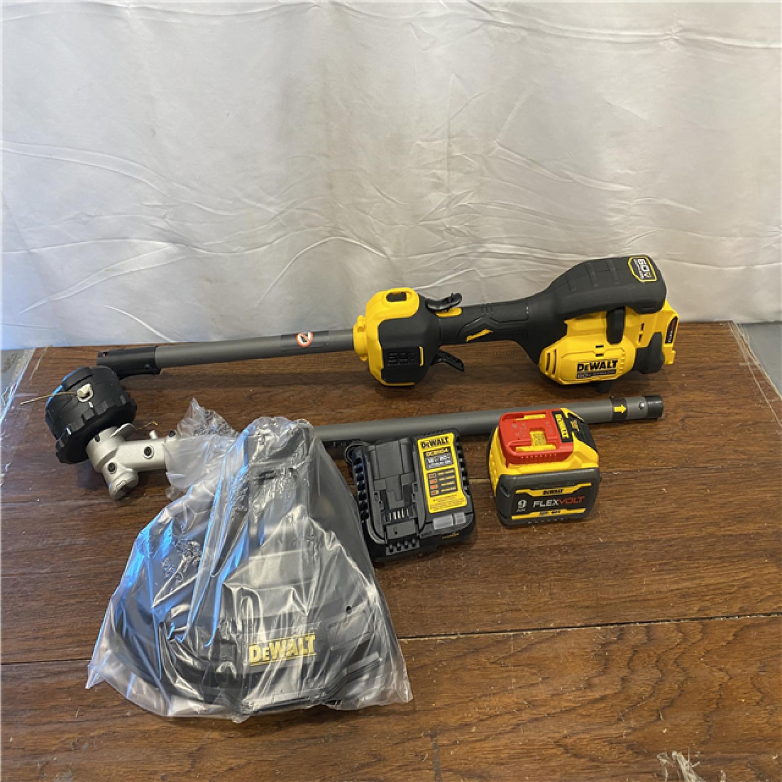 AS-IS DEWALT FLEXVOLT 60V MAX 17 in. Cordless Battery Powered Attachment Capable Trimmer Kit with (1) FLEXVOLT 3 Ah Battery & Charger