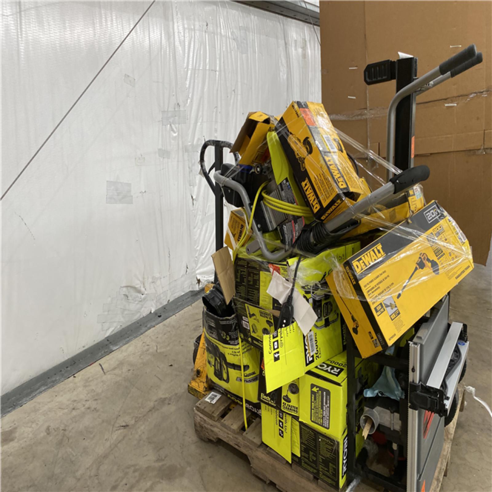 Houston Location AS IS - Tool Pallet