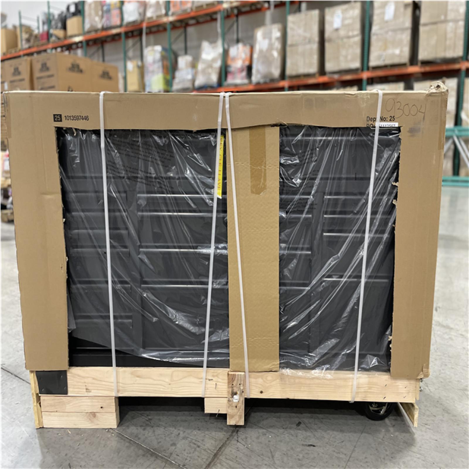 DALLAS LOCATION - HUSKY Heavy Duty 61 in. W x 22 in. D 15-Drawer Matte Black Mobile Workbench w Wood Top