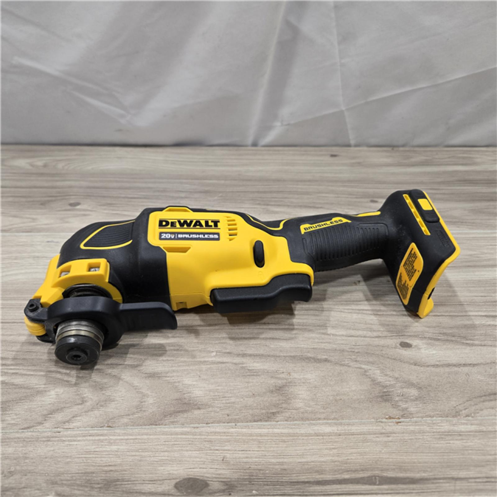 AS-IS DEWALT ATOMIC 20V MAX Cordless Oscillating Multi Tool (Tool Only)