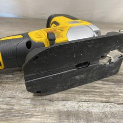 AS-IS DEWALT 20V MAX XR Cordless Barrel Grip Jigsaw (Tool Only)