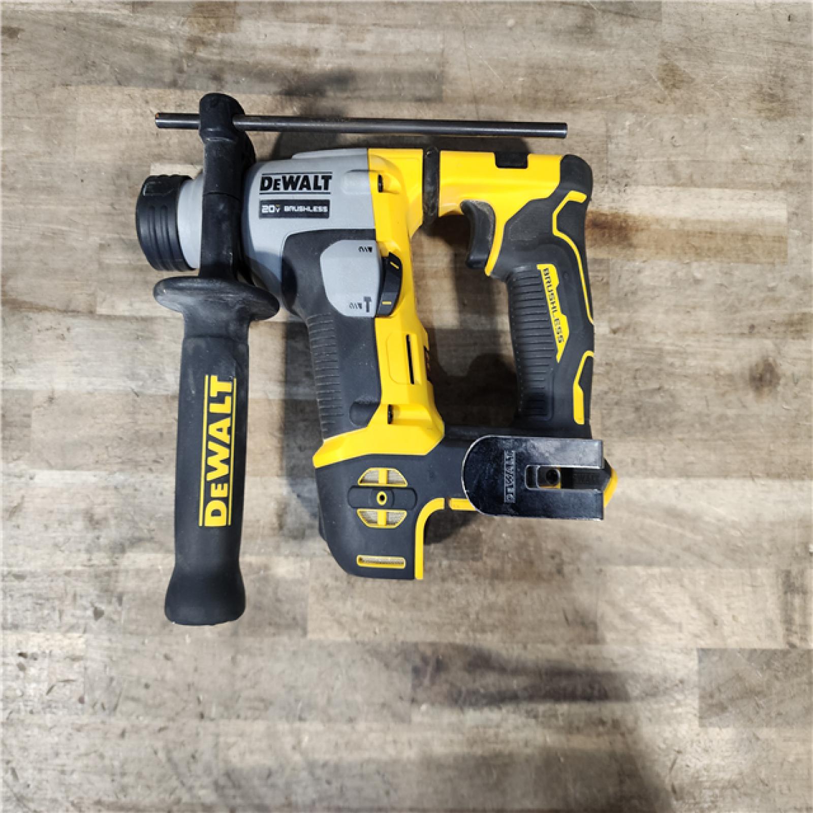 HOUSTON LOCATION - AS-IS Dewalt DCH172B MAX Atomic 20V 5/8 Inch Brushless Cordless SDS Plus Rotary Hammer (Tool Only)