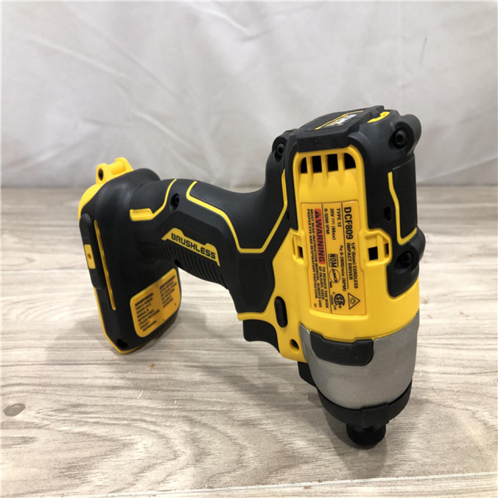 AS-IS DEWALT ATOMIC 20-Volt MAX Lithium-Ion Cordless Combo Kit