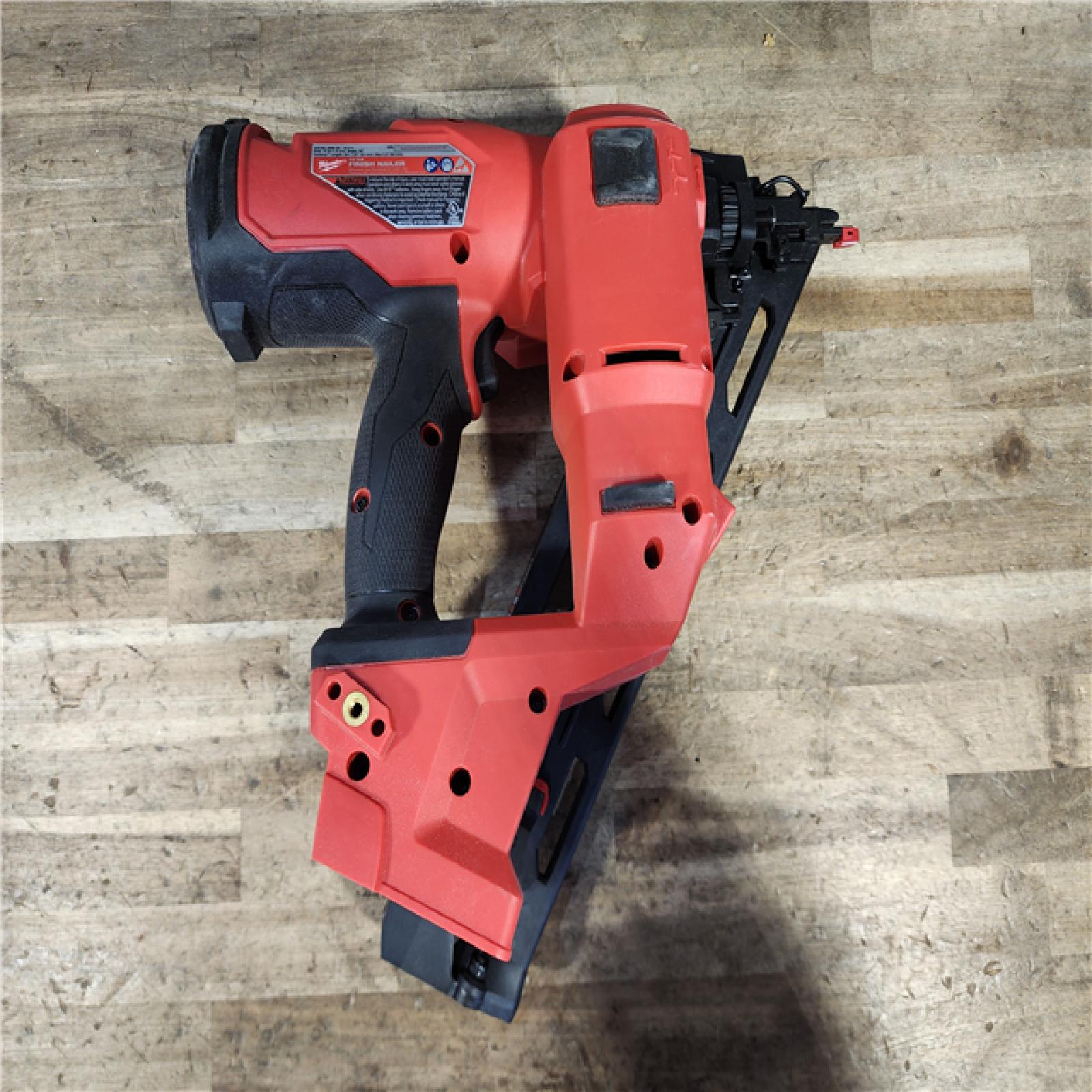 HOUSTON LOCATION - AS-IS Milwaukee FUEL 18-Volt Lithium-Ion Brushless Cordless Gen II 15-Gauge Angled Finish Nailer (Tool-Only)