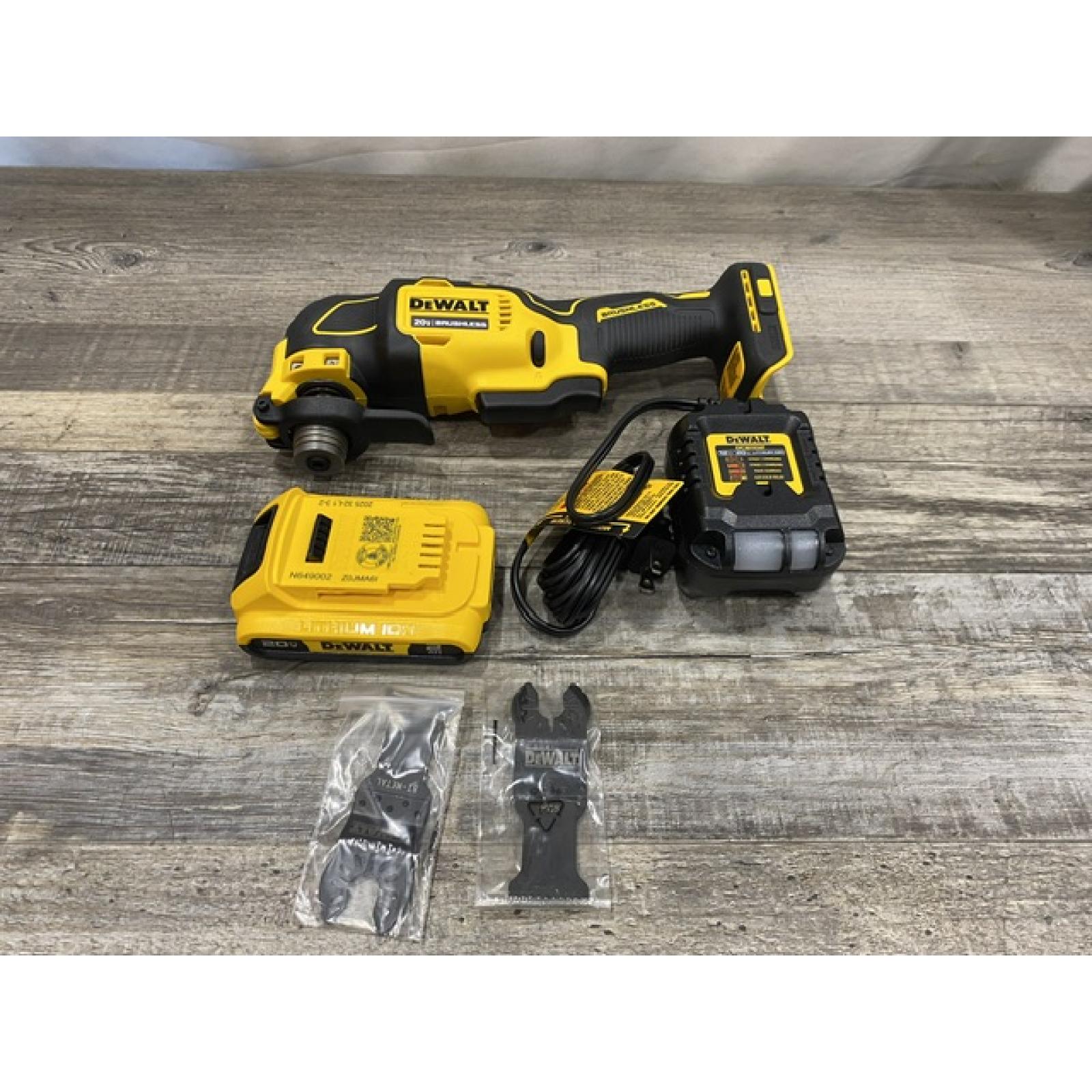 AS-IS DEWALT ATOMIC 20V MAX Cordless Brushless Oscillating Multi Tool Kit