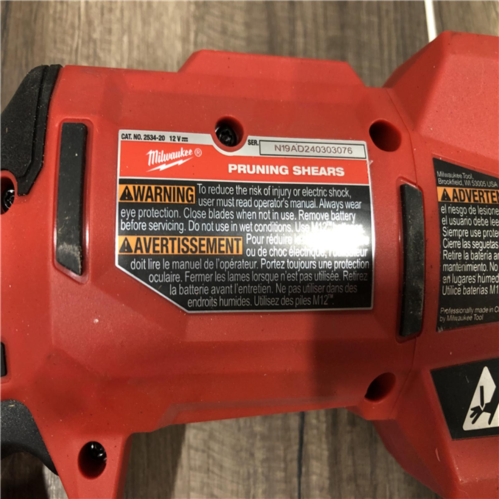 AS-IS  Milwaukee M12 12V Cordless Brushless Pruner Shears (Tool Only)