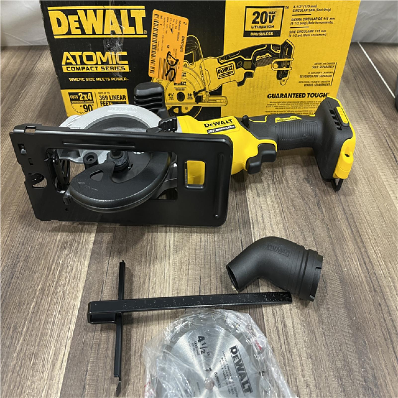 GOOD DEWALT ATOMIC 20V MAX Cordless Brushless 4-1/2 in. Circular Saw (Tool Only)