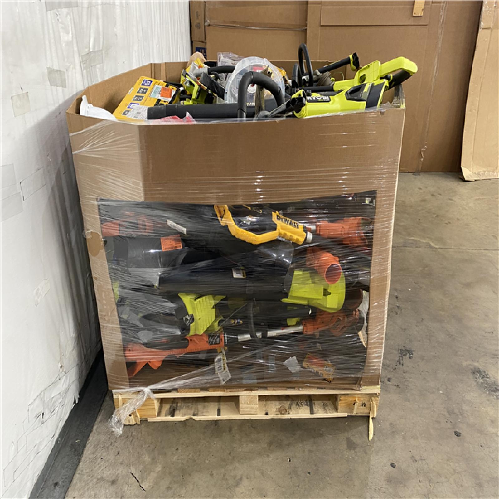 Houston Location AS IS - Tool Pallet