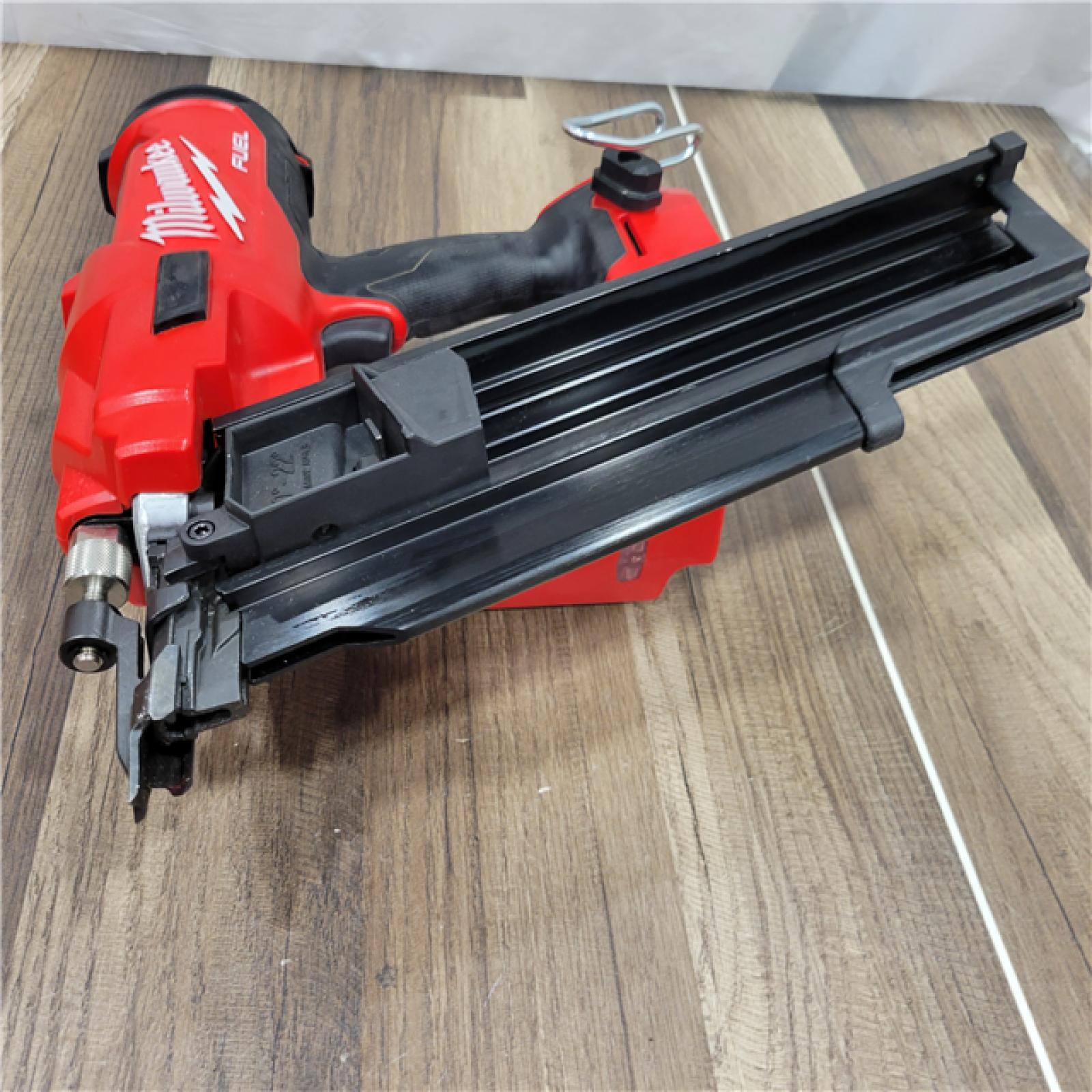 Milwaukee 2744-20 M18 FUEL 3-1/2 in. 18-Volt 21-Degree Lithium-Ion Brushless Cordless Framing Nailer (Tool-Only)