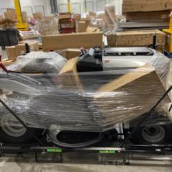 DALLAS LOCATION - Murray MT200 42 in. 19.0 HP 540cc EX1900 Series Briggs and Stratton Engine Automatic Gas Riding Lawn Tractor Mower