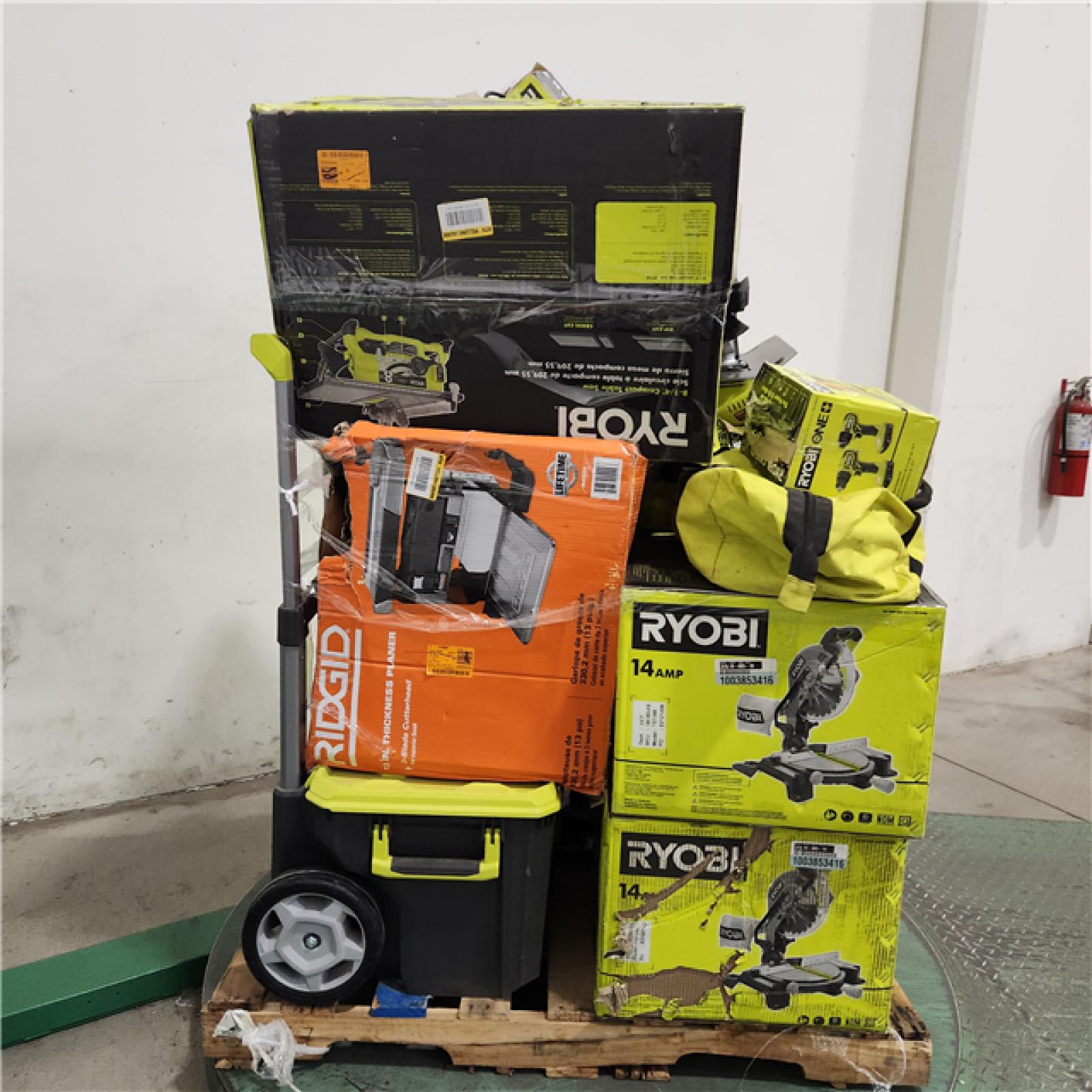 Dallas Location - As-Is Tool Pallet