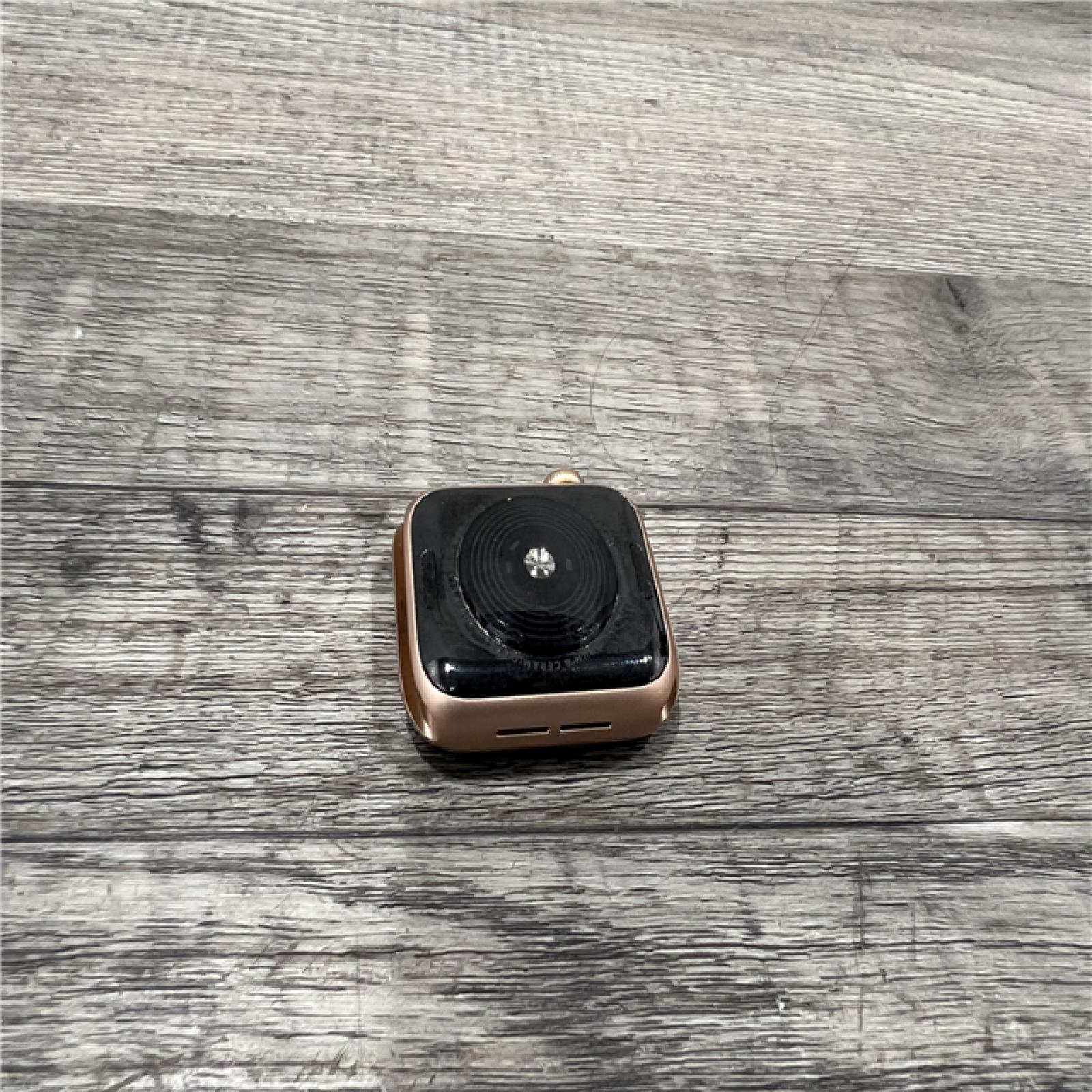 AS-IS Apple Watch SE (2st Generation GPS + Cellular) 40mm Gold Aluminum Case