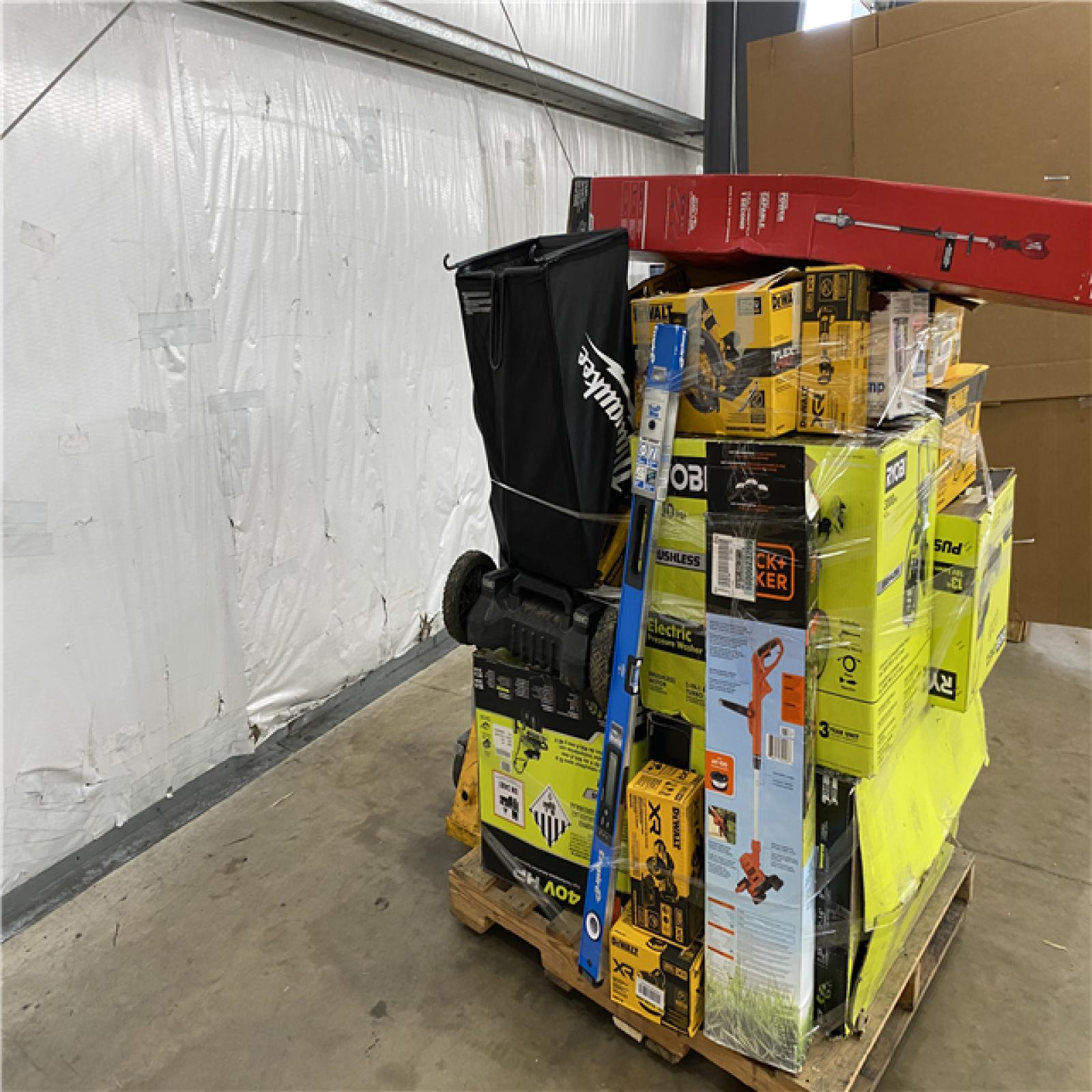 Houston Location AS IS - Tool Pallet