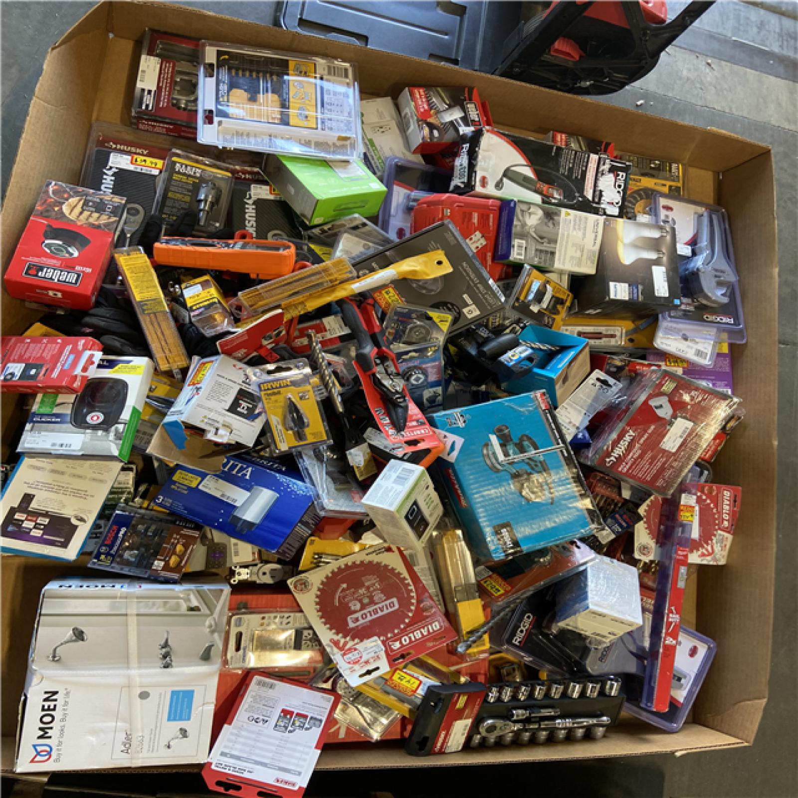 DALLAS LOCATION - AS-IS MISCELLANEOUS TOOL PALLET
