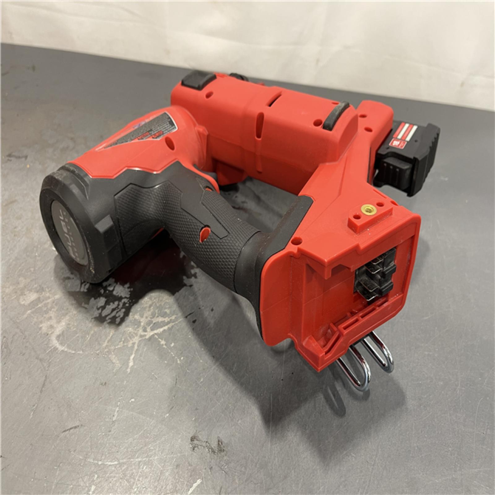 AS-IS - MILWAUKEE M18 FUEL 18-Volt Lithium-Ion Brushless Cordless 18-Gauge 1/4 in. Narrow Crown Stapler