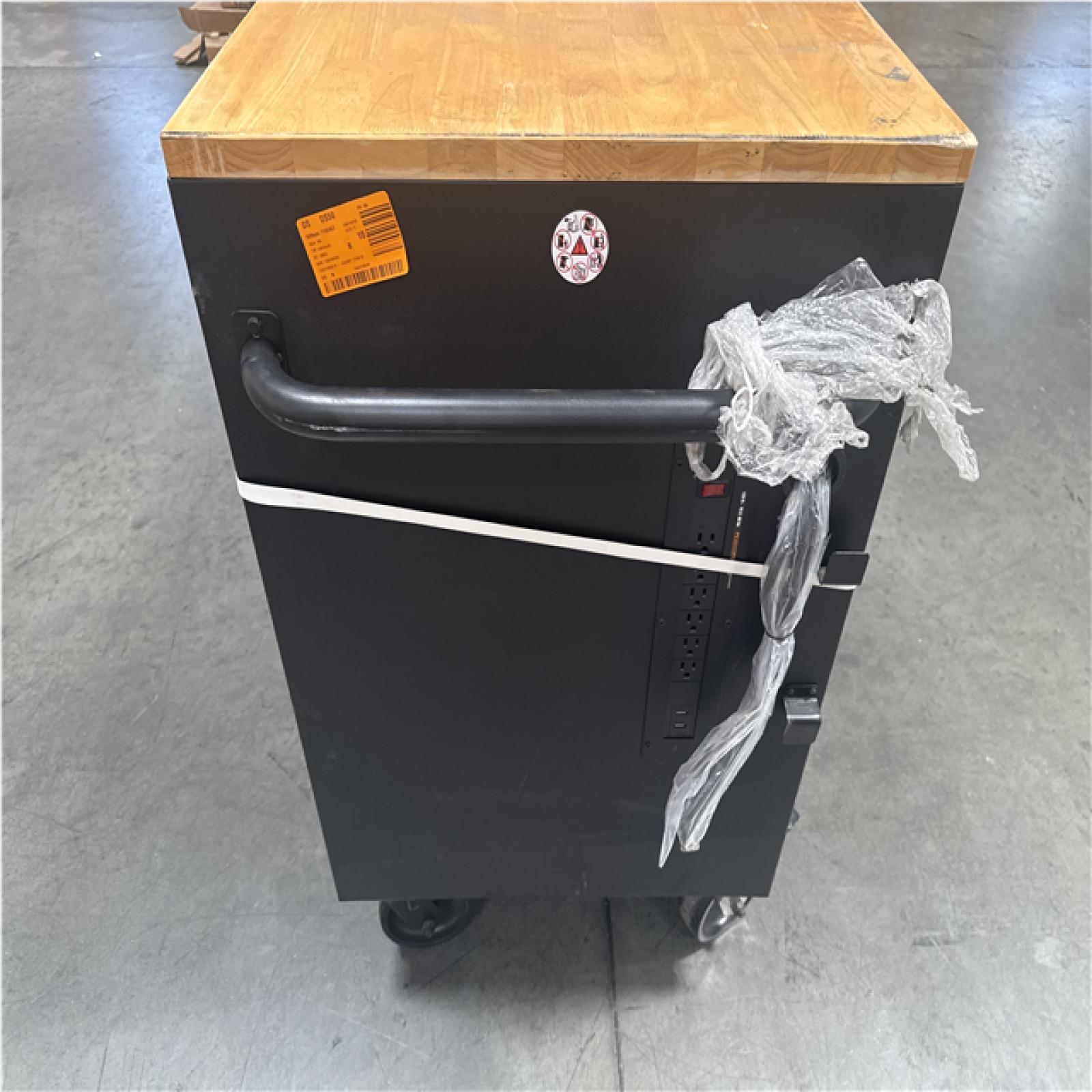 CALIFORNIA AS IS HUSKY 17 DRAWER WORKBENCH