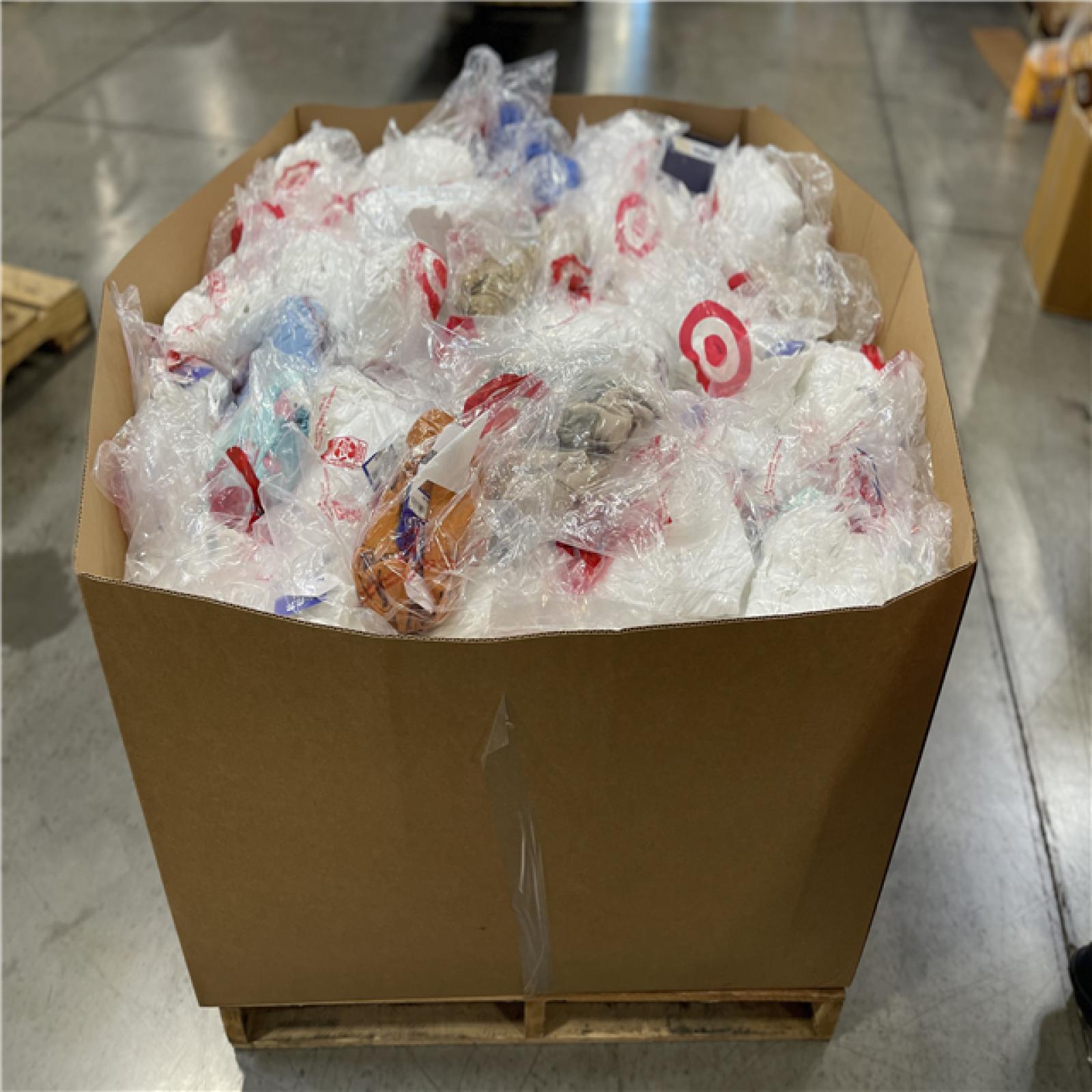 DALLAS LOCATION- NEW!- BULLSEYE MIXED PALLET (300 UNITS)