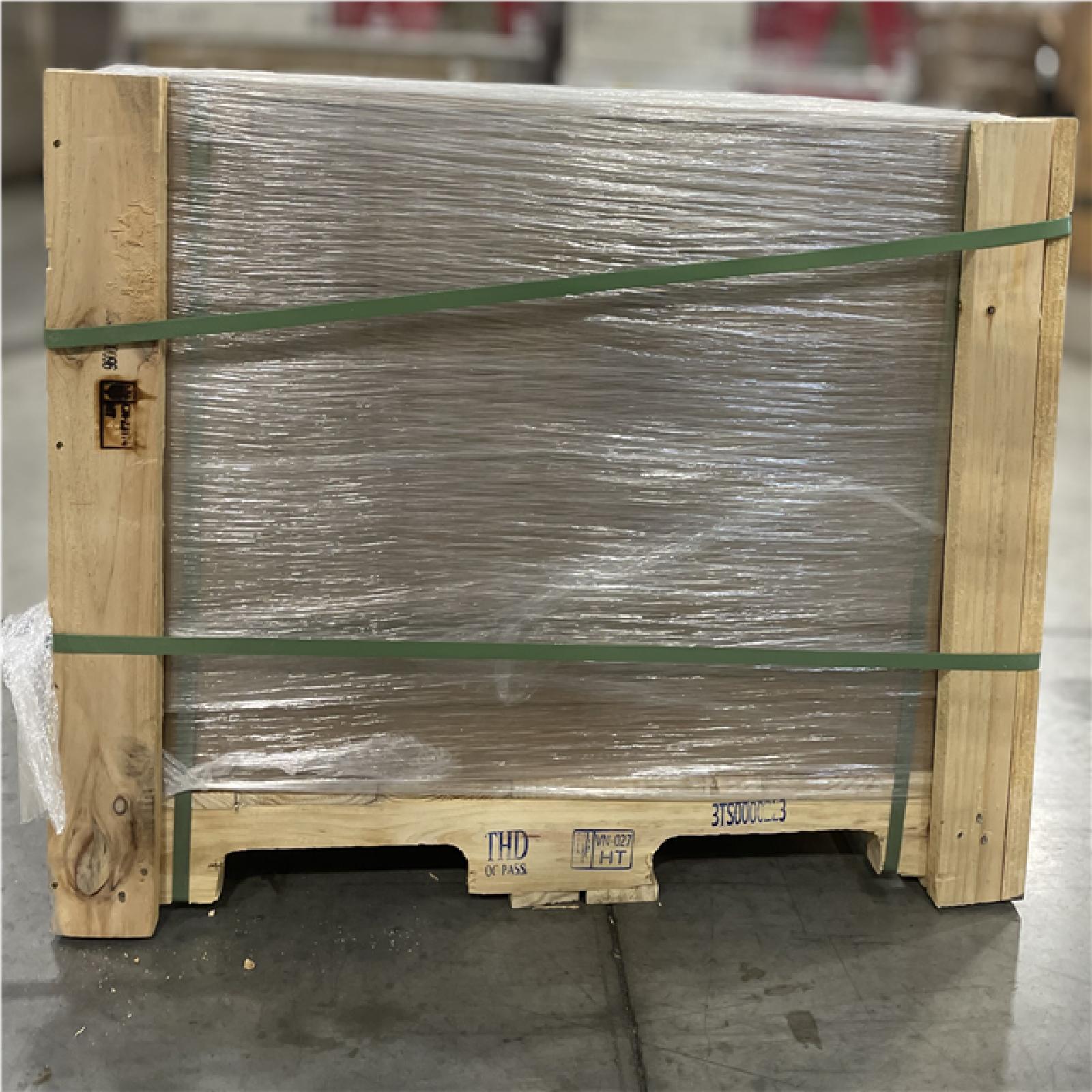 DALLAS LOCATION- TRAFFICMASTER Skyland Oak 6 MIL x 6 in. W x 36 in. L Vinyl Plank Flooring PALLET (32 CASES)