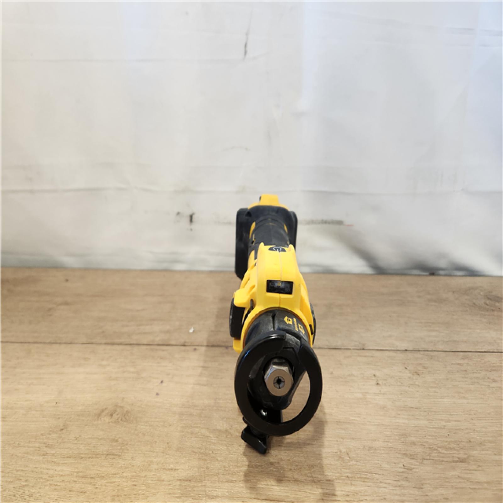 AS-IS- DEWALT 20V MAX Cordless Cut Out Tool