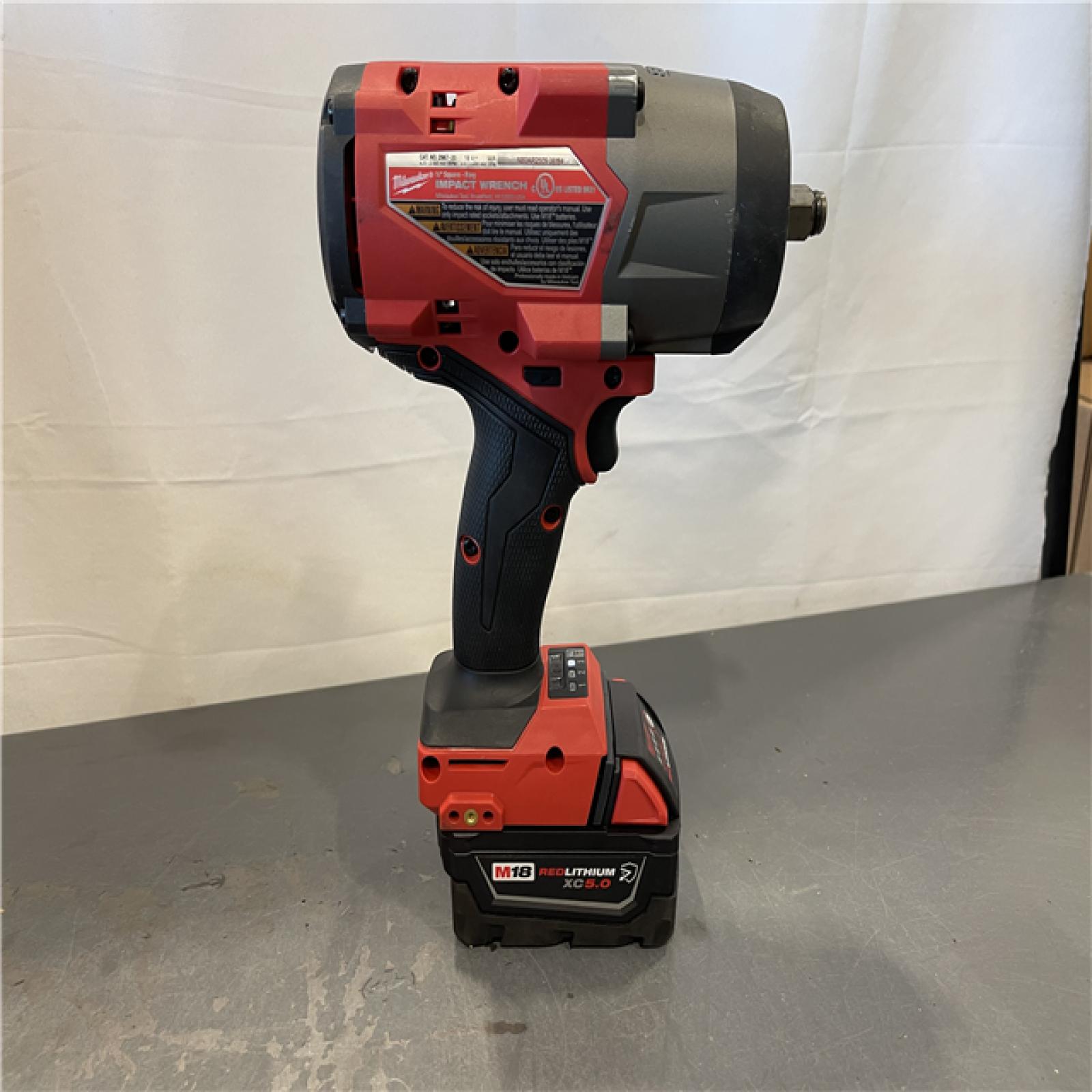 AS-IS - Milwaukee M18 1/2 in. Cordless Brushless High Torque Impact Wrench Kit