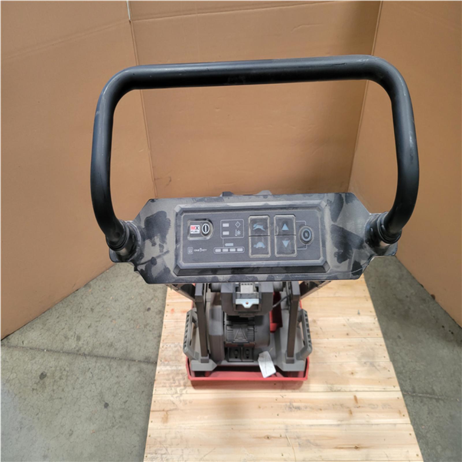 CALIFORNIA AS-IS MILWAUKEE MX FUEL CORDLESS PLATE COMPACTOR