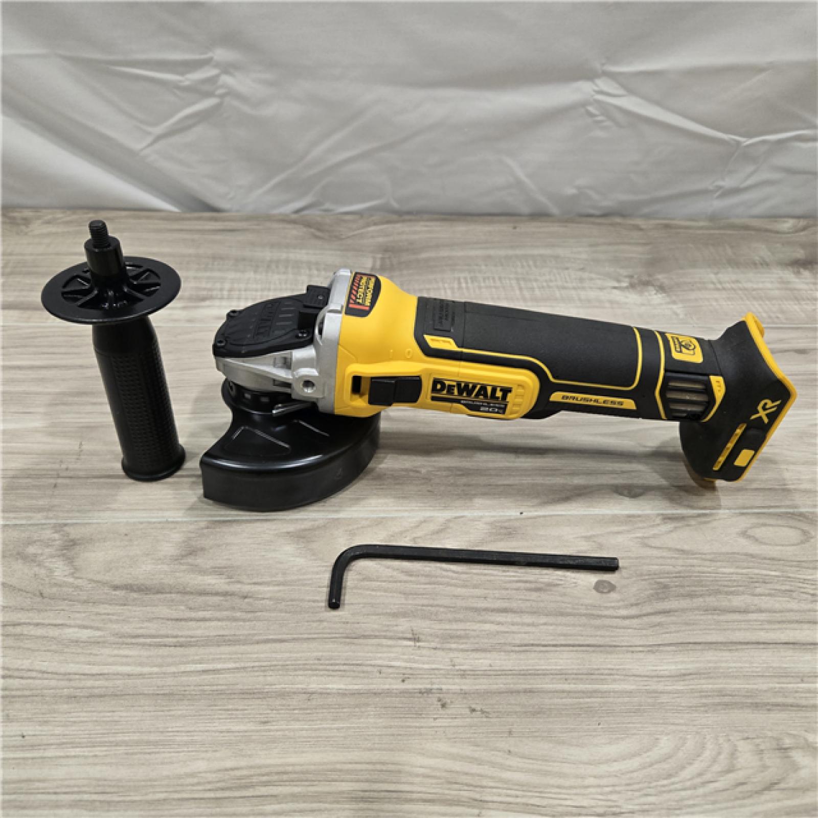 LIKE NEW! - DeWalt DCG405B 20V Max XR Small Angle Grinder (Tool Only)