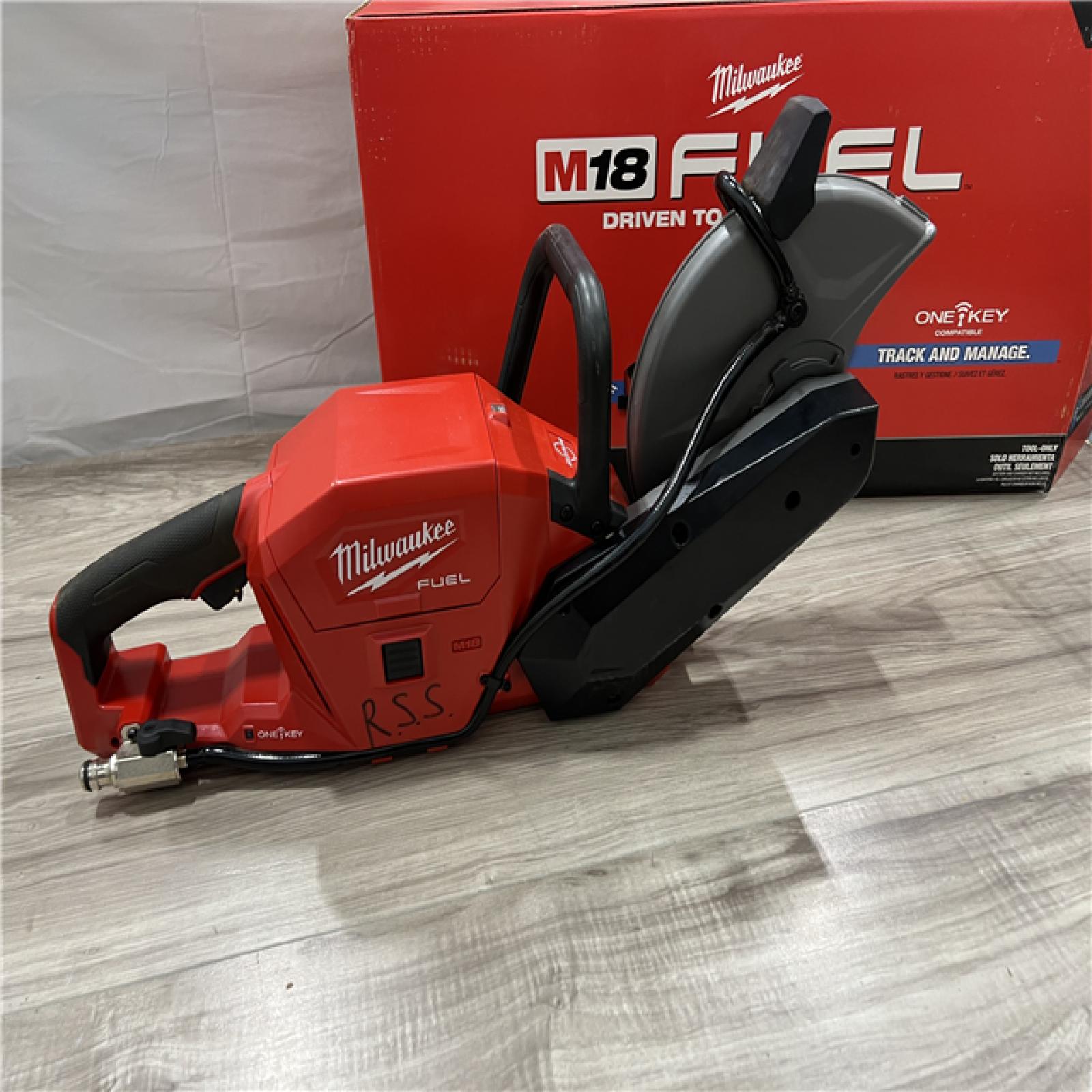 AS-IS Milwaukee 2786-20 M18 FUEL Lithium-Ion 9 in. Cut-Off Saw W/ ONE-KEY (Tool Only)