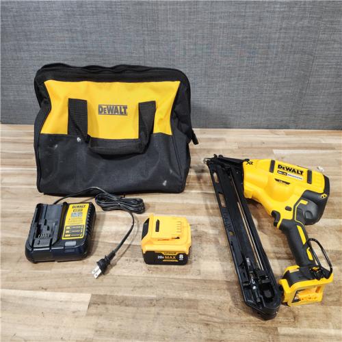 HOUSTON LOCATION - AS - IS DEWALT 20V MAX XR Lithium-Ion Cordless 2-1/2 in. 15-Gauge Finish Nailer Kit