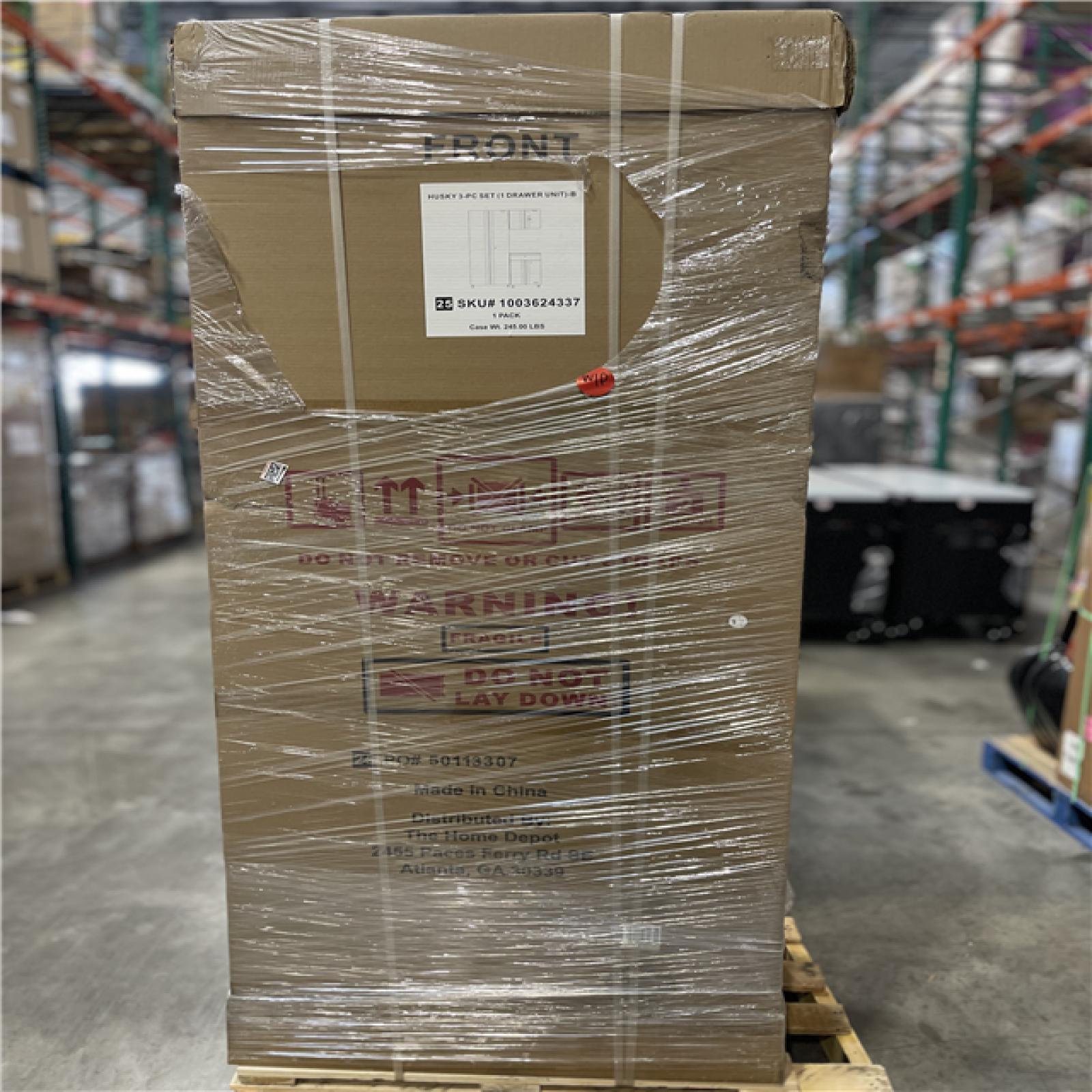 DALLAS LOCATION- Husky 3-Piece Regular Duty Welded Steel Garage Storage System in Black