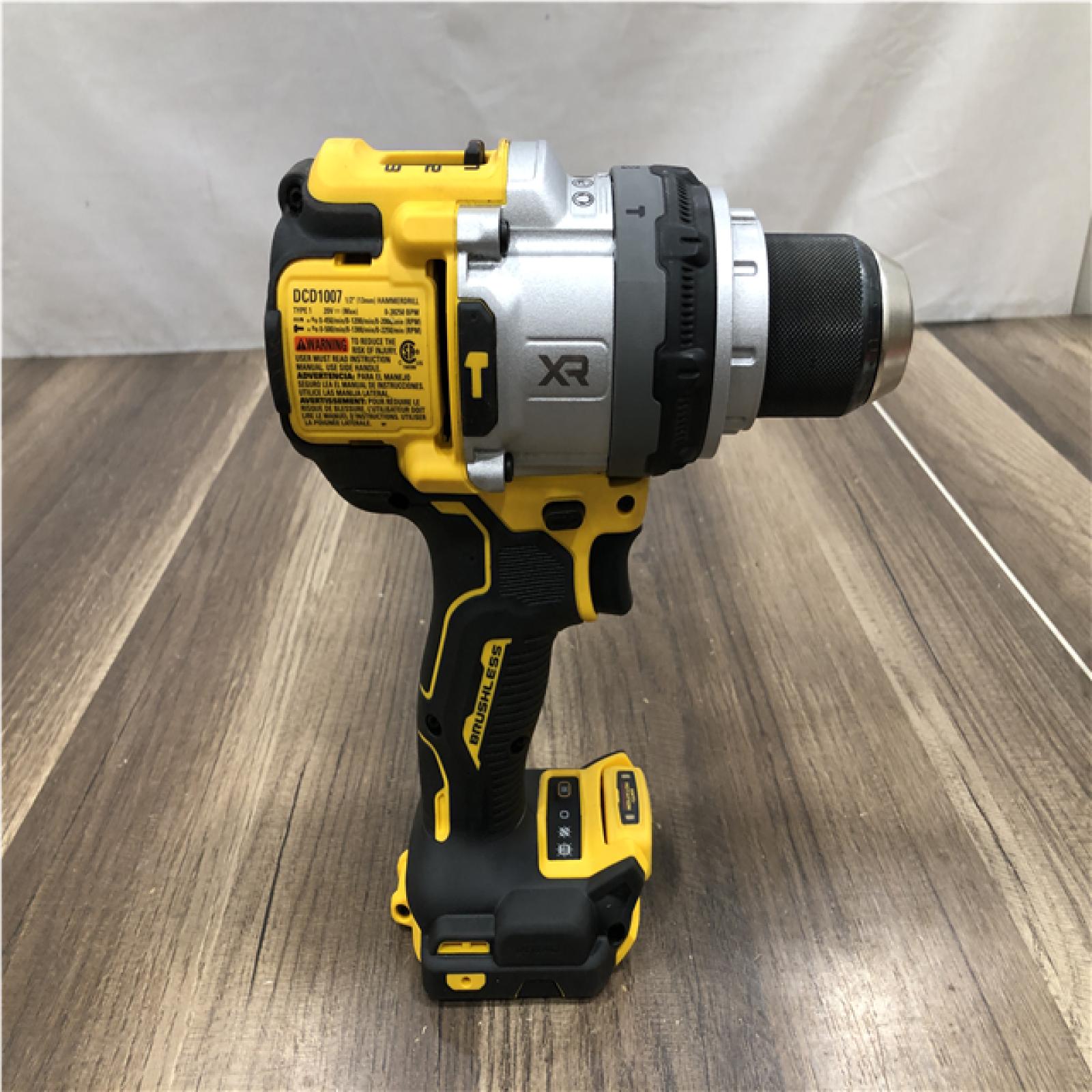 AS-IS DEWALT 20V XR Lithium-Ion Cordless Hammer Drill Kit