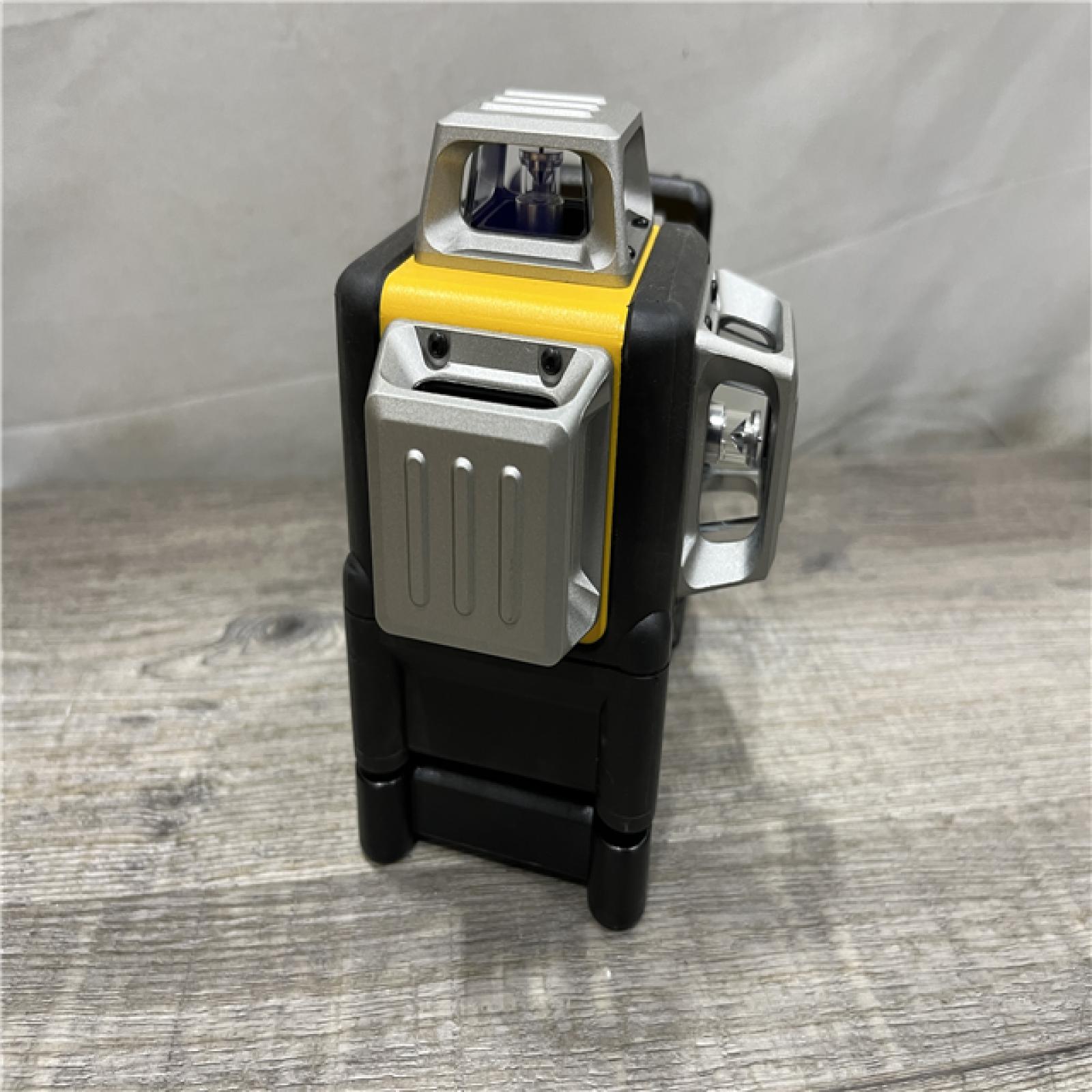 AS-IS DEWALT 12V MAX Lithium-Ion 100 ft. Green Self-Leveling 3-Beam 360 Degree Laser Level Kit