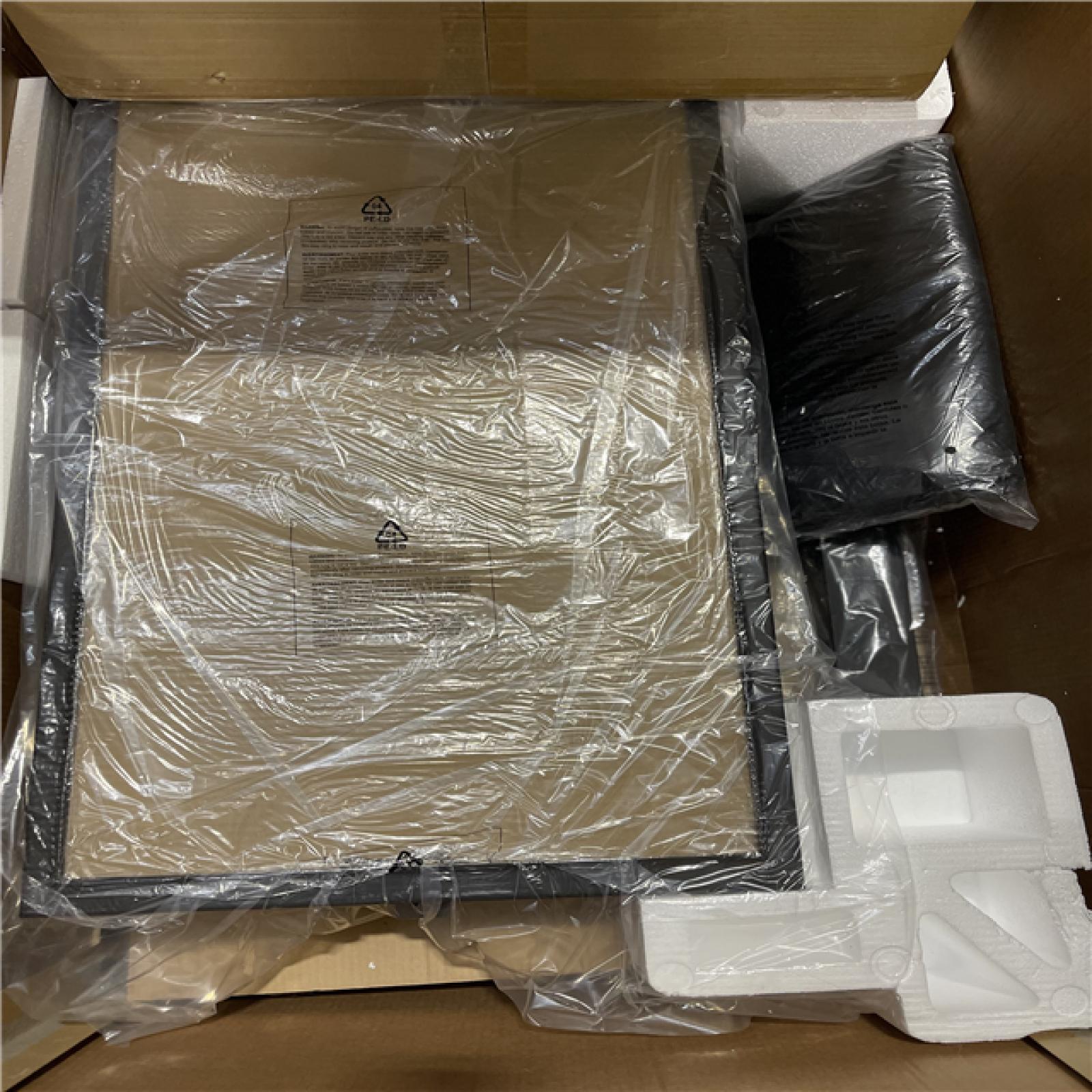 DALLAS LOCATION - AS-IS Even Embers Santa Maria Charcoal and Wood Grill in Black with Cover