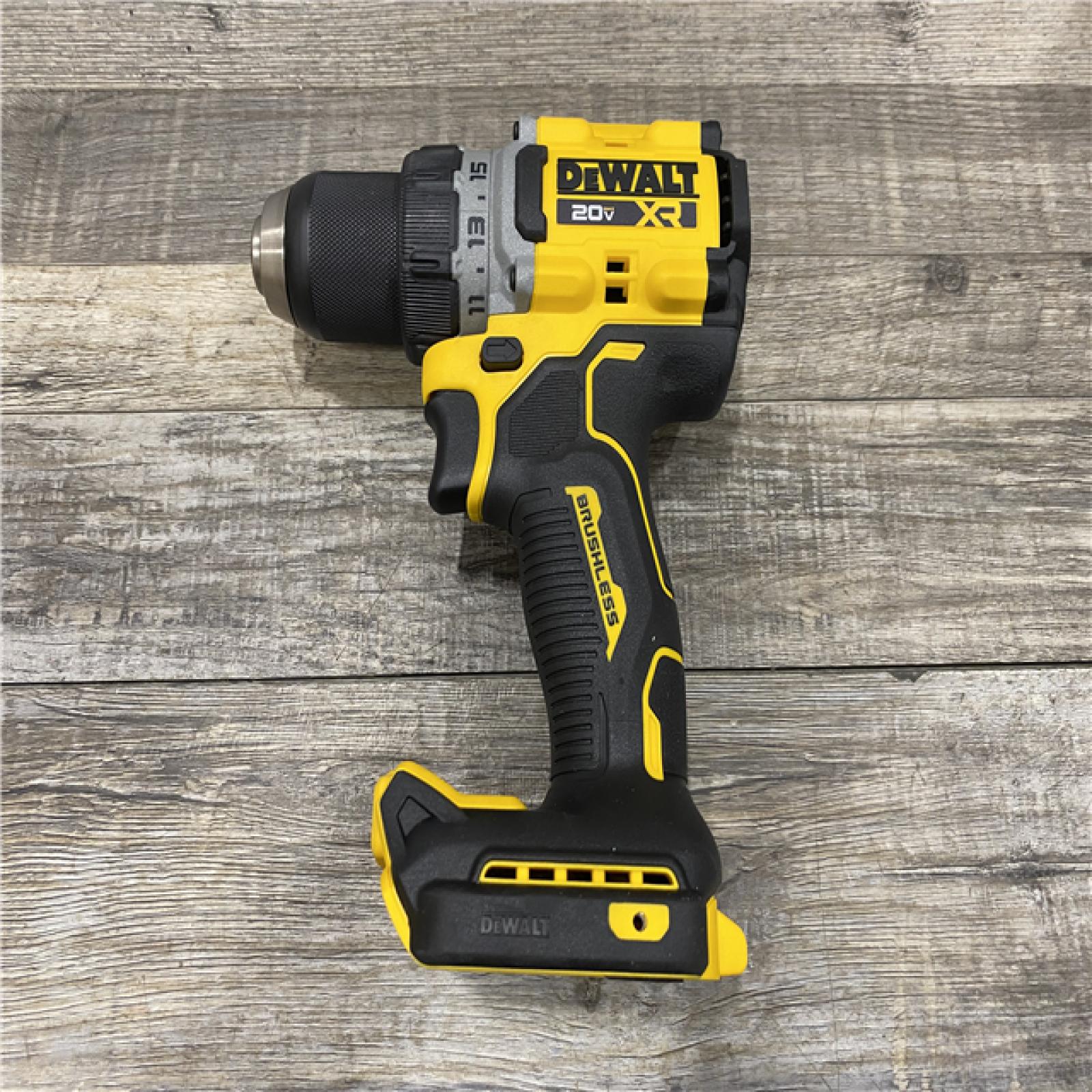 AS-IS DEWALT 20-Volt Lithium-Ion Cordless Brushless 1/2 in. Compact Drill Driver Kit