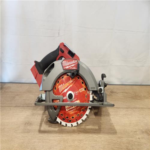 AS-IS- Milwaukee FUEL 18V Lithium-Ion Brushless Cordless 7-1/4 in. Circular Saw (Tool-Only)