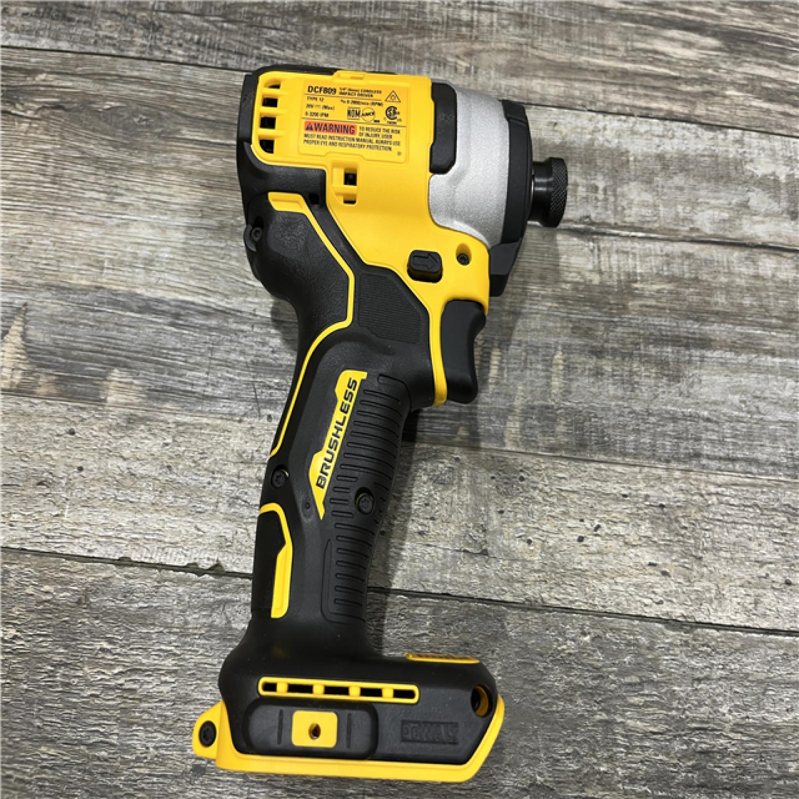 AS-IS DEWALT Atomic 20V Max Lithium-Ion Brushless Cordless Compact 1/4 in. Impact Driver Kit