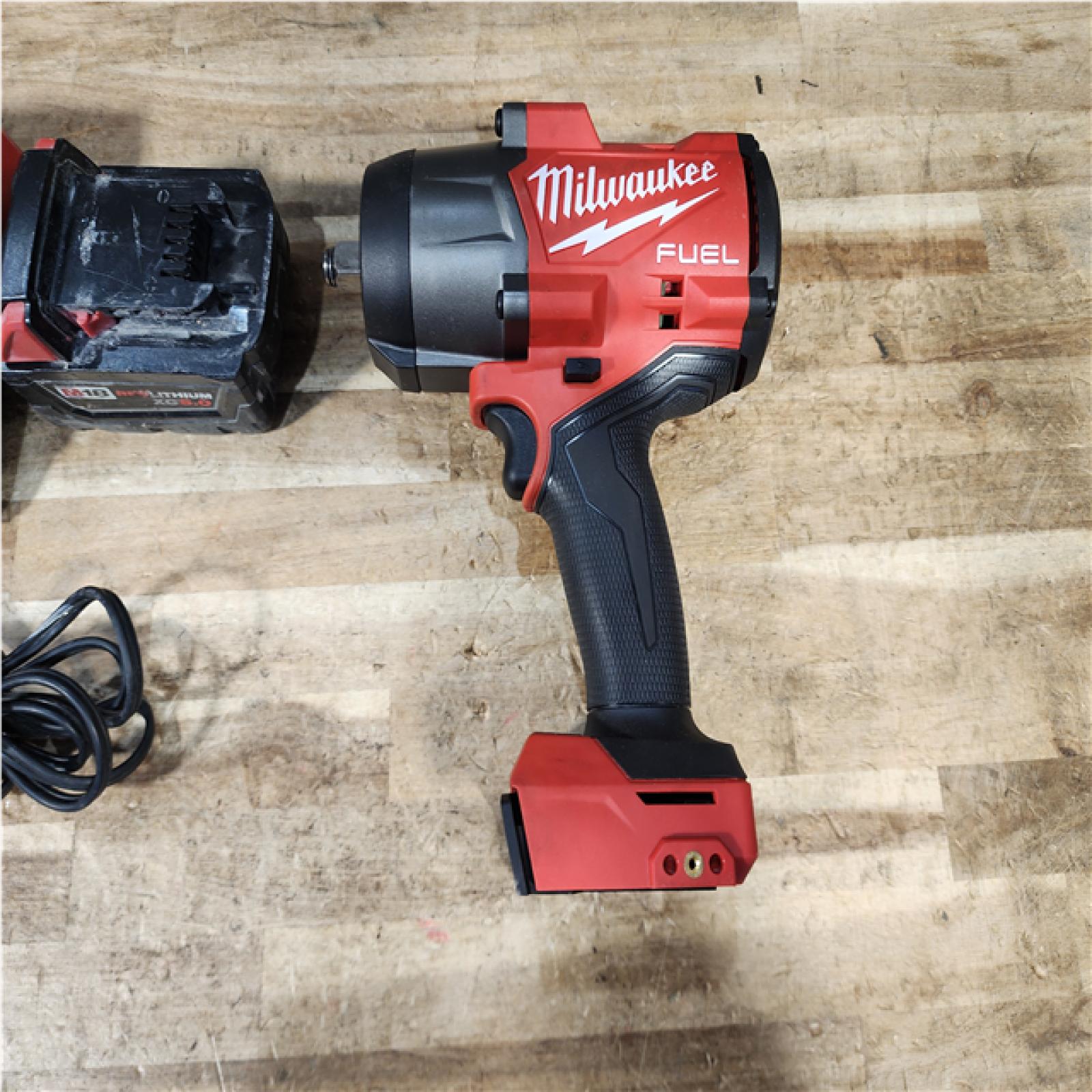 HOUSTON LOCATION - AS - IS Milwaukee FUEL 18V Lithium-Ion Brushless Cordless 1/2 in. Impact Wrench w/Friction Ring Kit