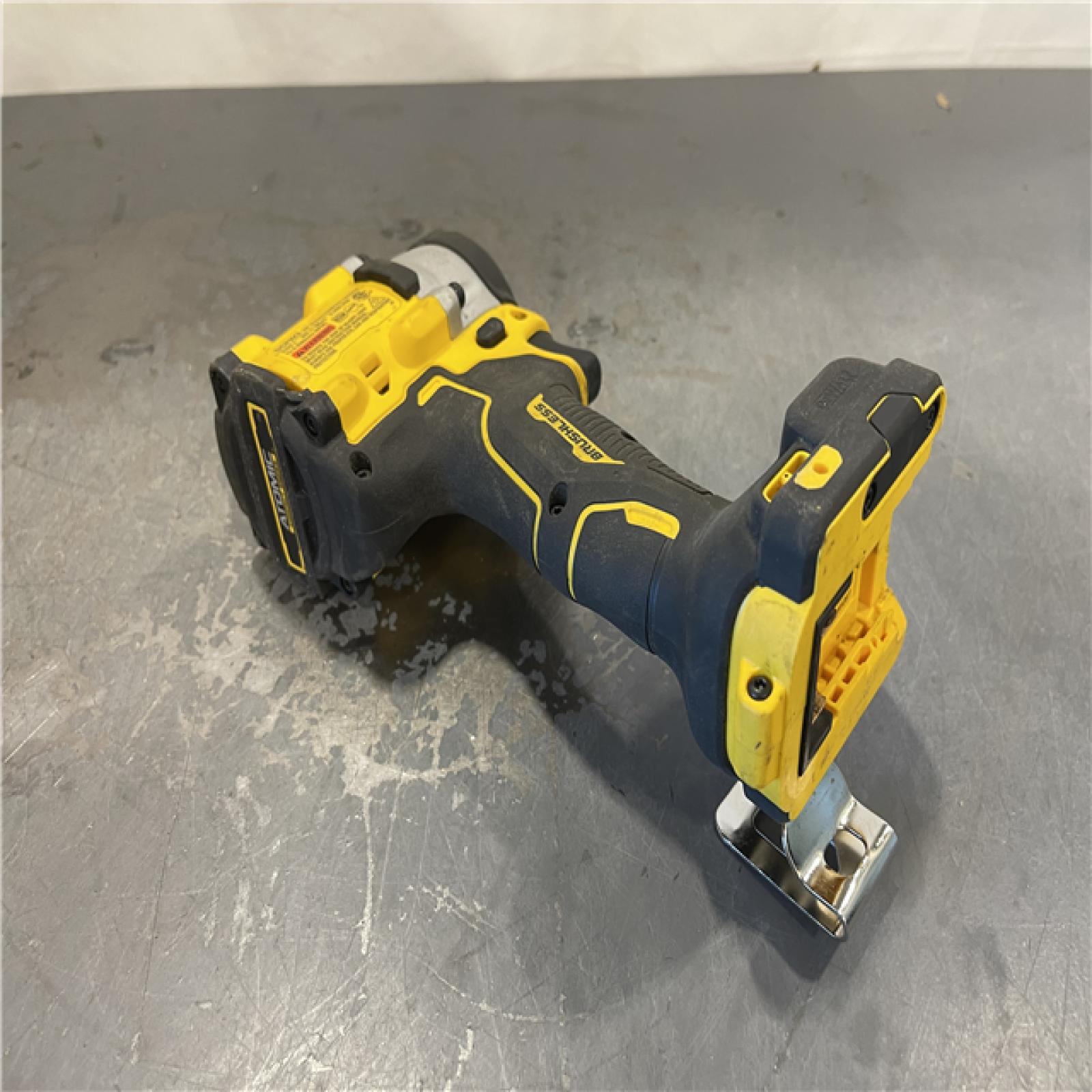 AS-IS -  DeWalt ATOMIC 20V MAX Cordless Brushless 3/8 in.Variable Speed Impact Wrench